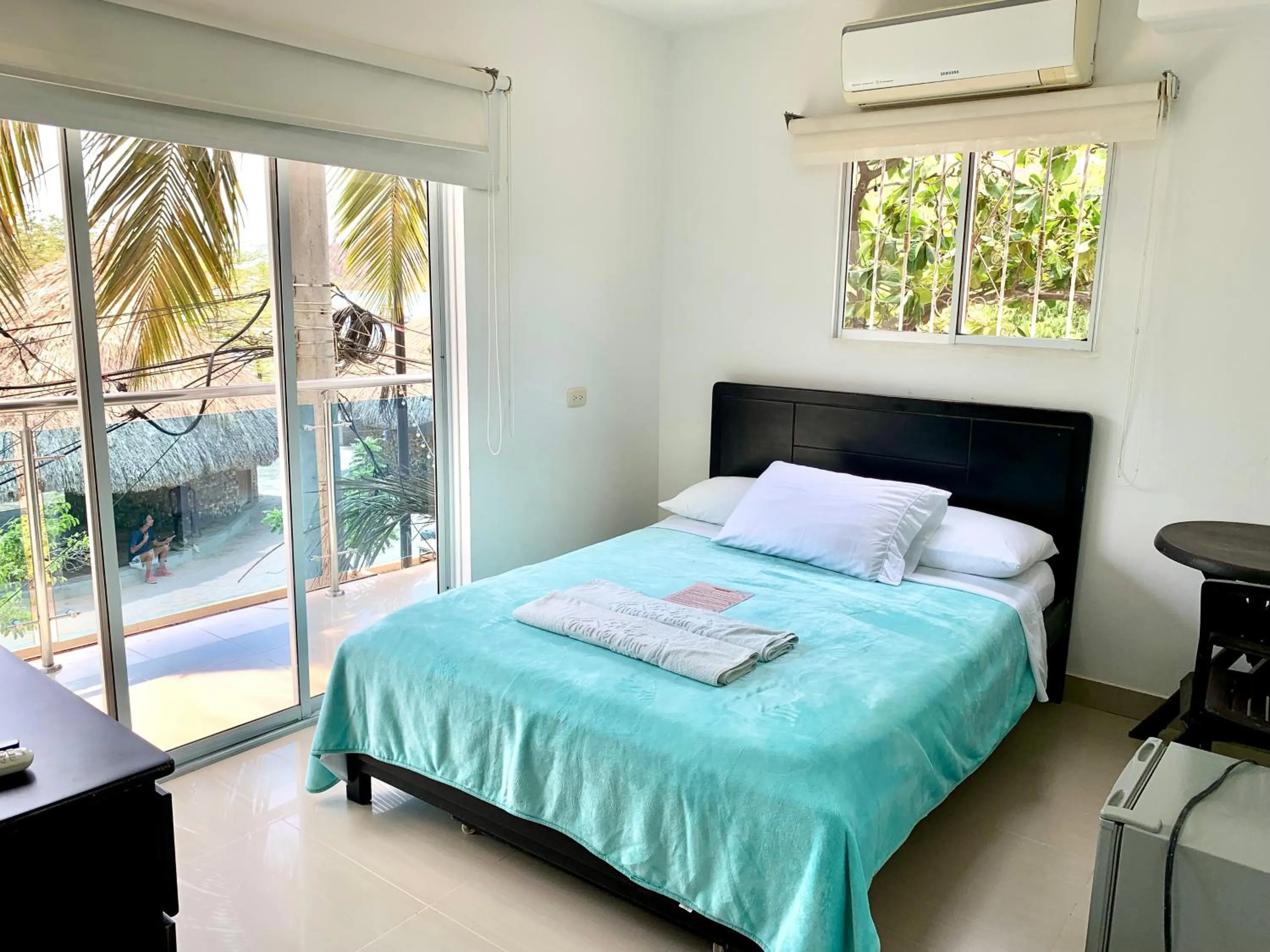 Double Room with Balcony - single occupancy in Hostal Viña del Mar
