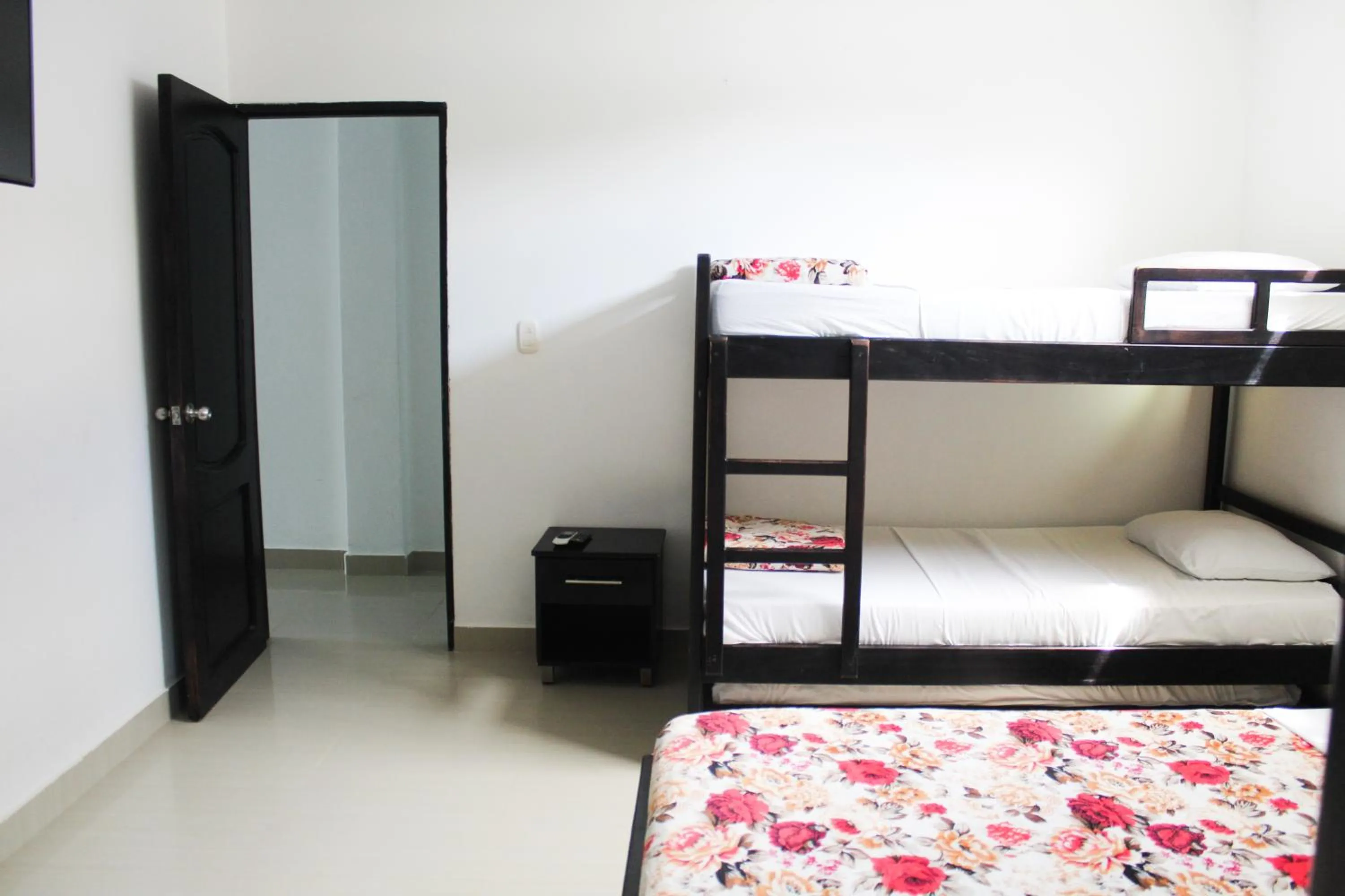 Bathroom, Bed in Hostal Viña del Mar