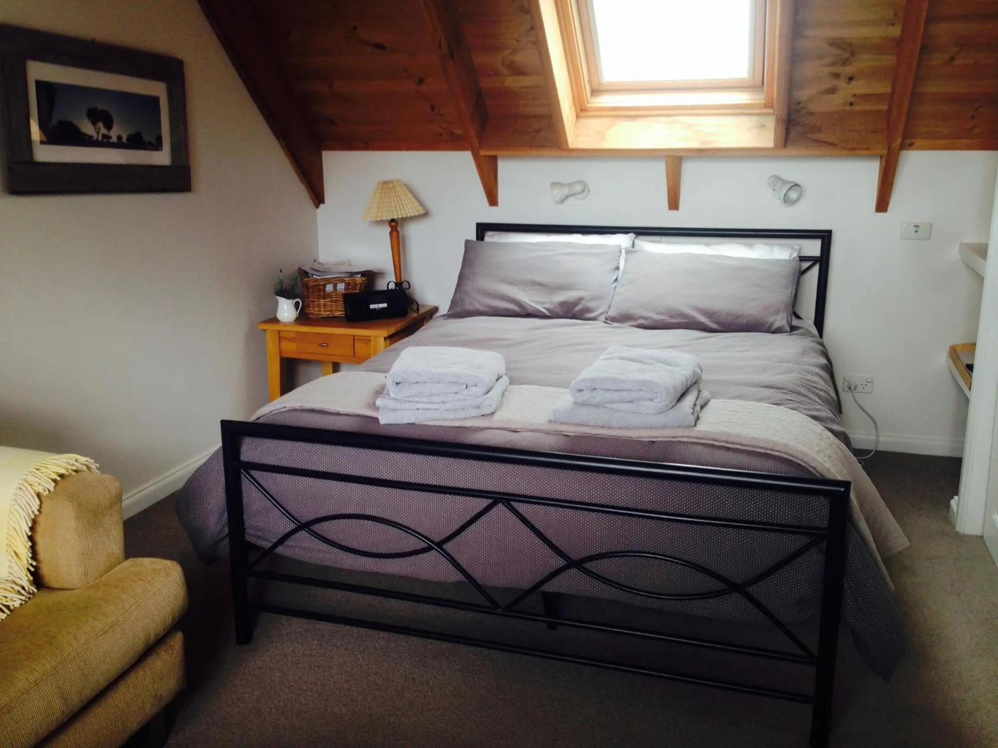 Bedroom, Bed in Grey Goose @ Smiths