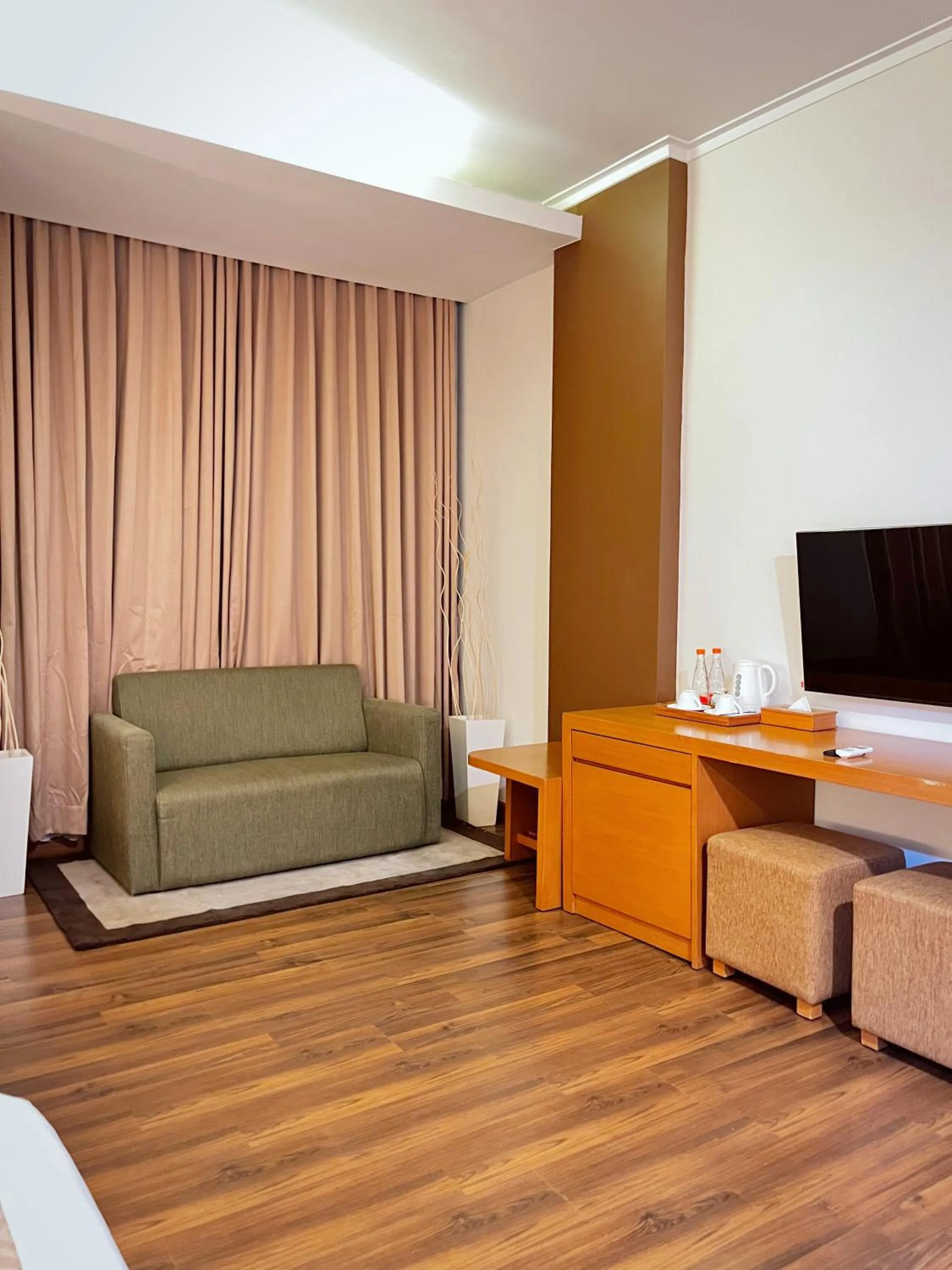 Seating area in Point C Hotel