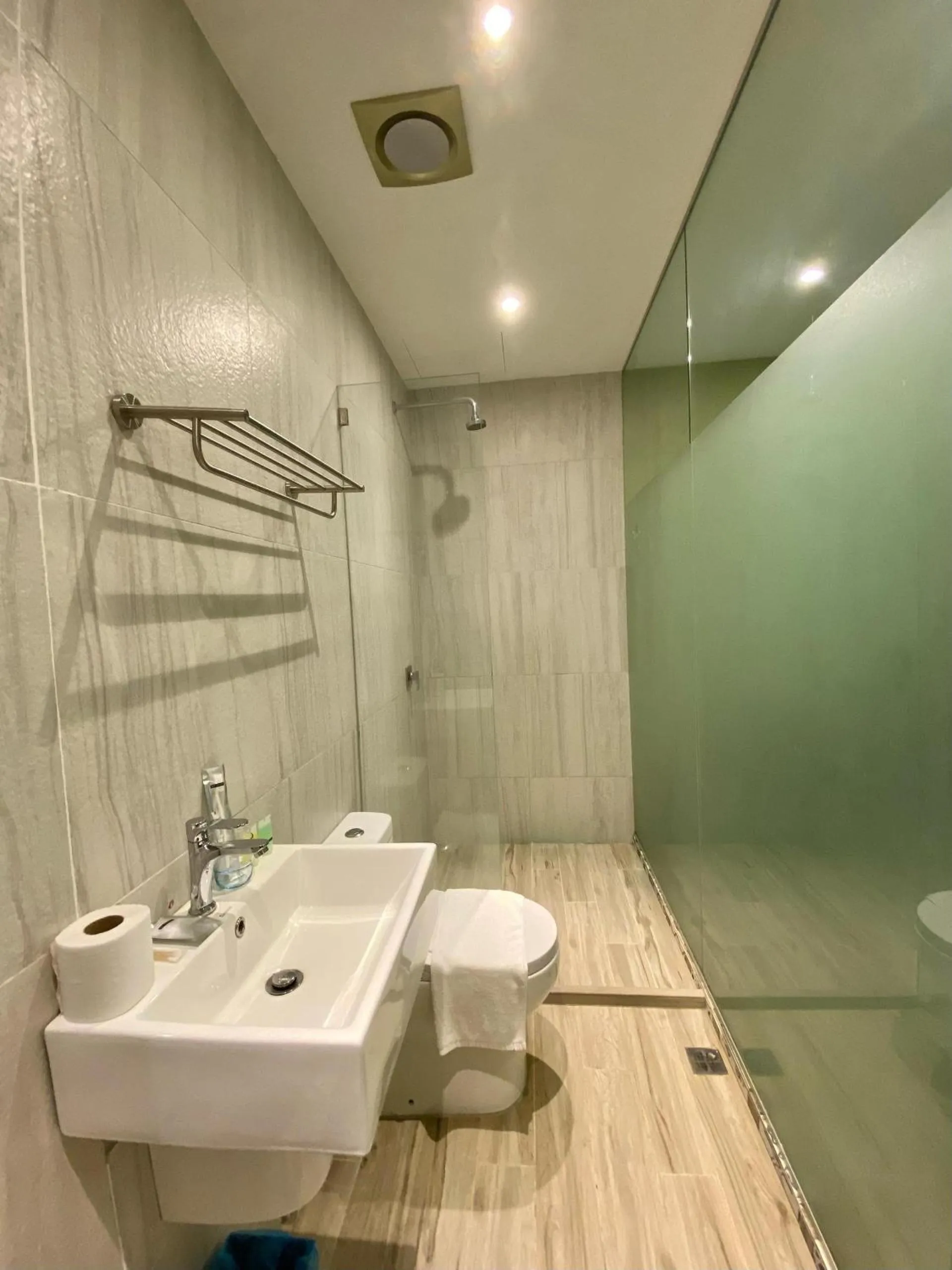 Shower in Bayu Bayu Hotel by Soft Loft