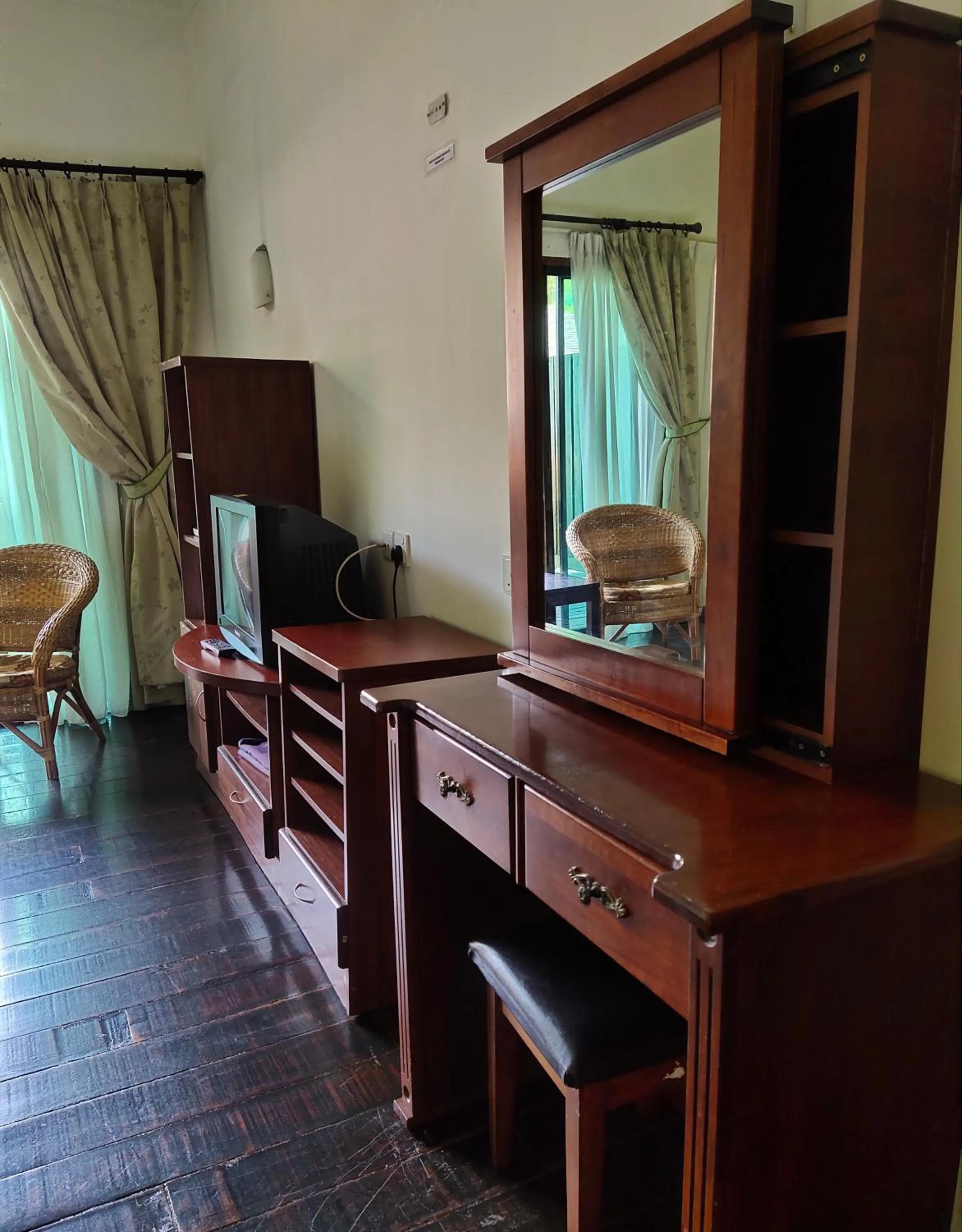 TV and multimedia in Nabalu Kundasang