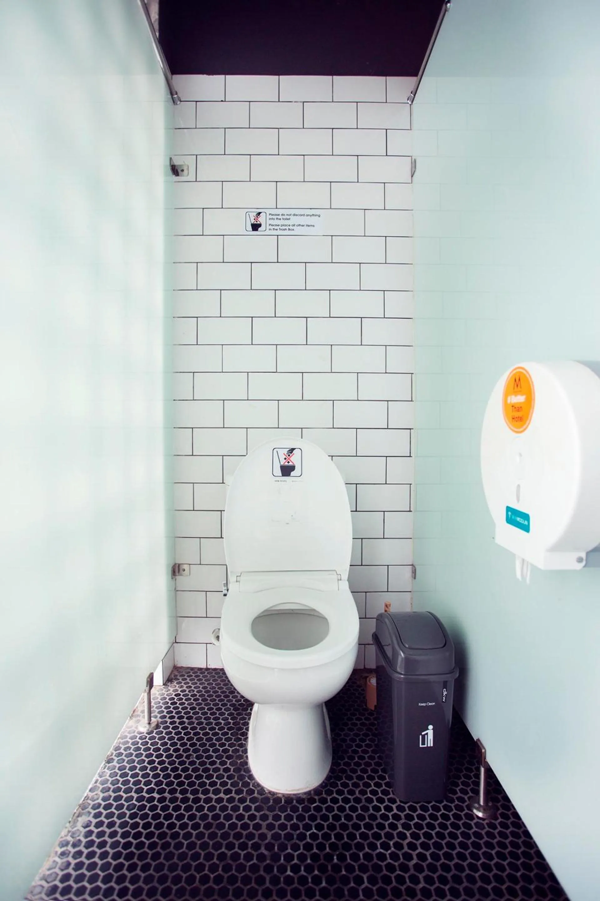 Toilet in M Boutique Hostel