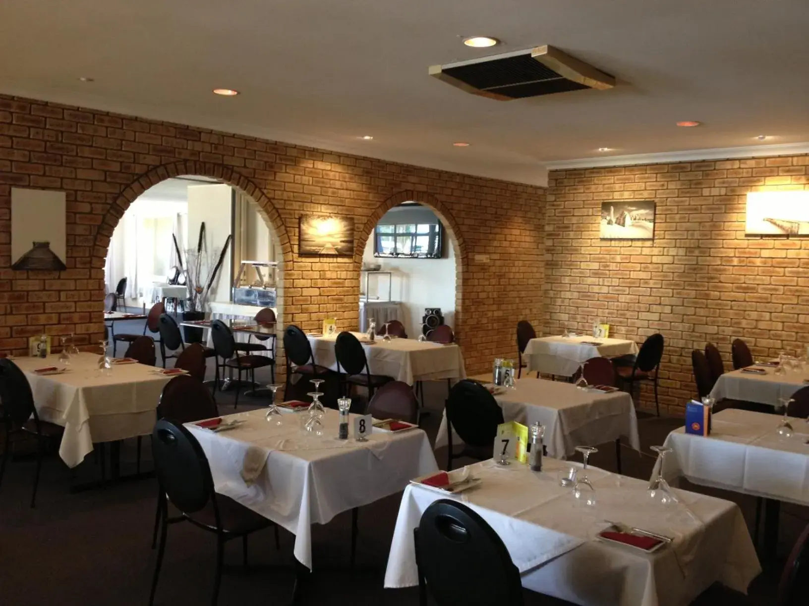 Restaurant/places to eat in Cervantes Pinnacles Motel Restaurant/places to eat in Cervantes Pinnacles Motel