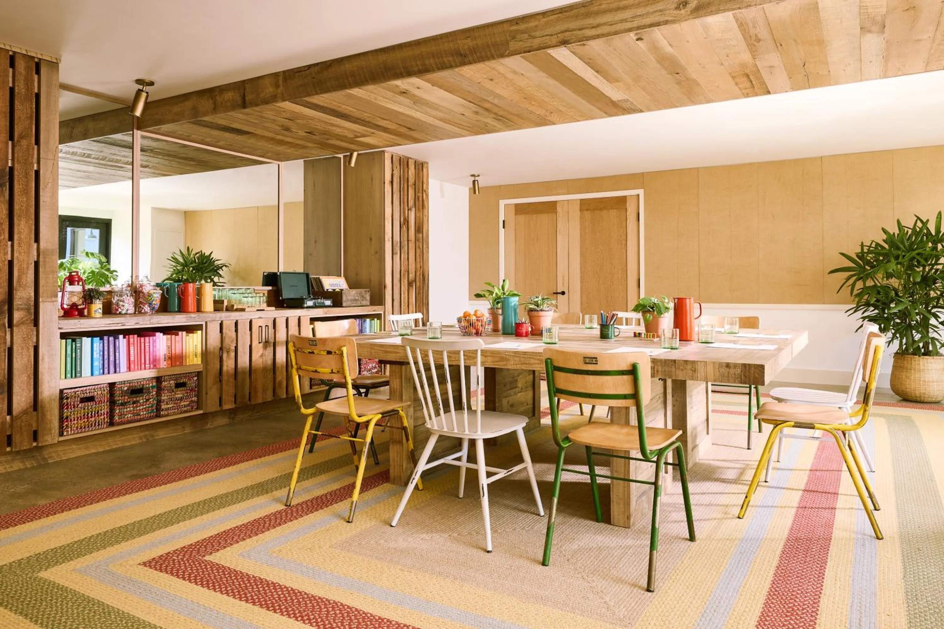 Meeting/conference room in Treehouse Hotel Silicon Valley