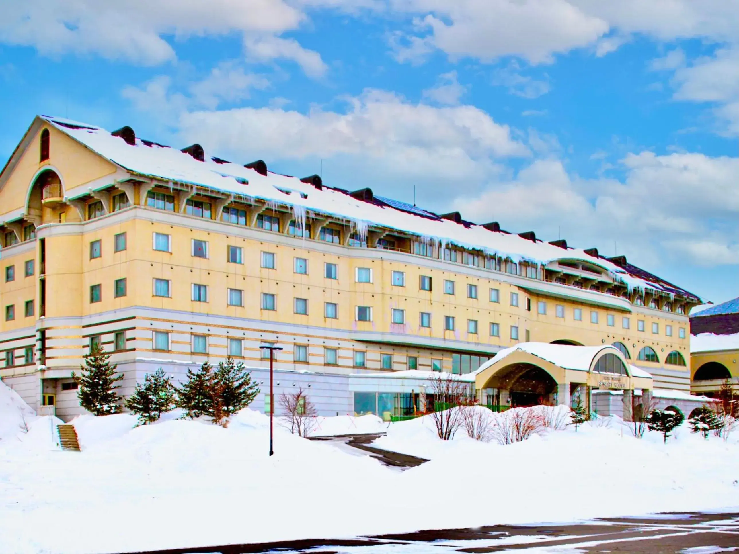 Property building in Palcall Tsumagoi Resort Ski & Hotel Property building in Palcall Tsumagoi Resort Ski & Hotel