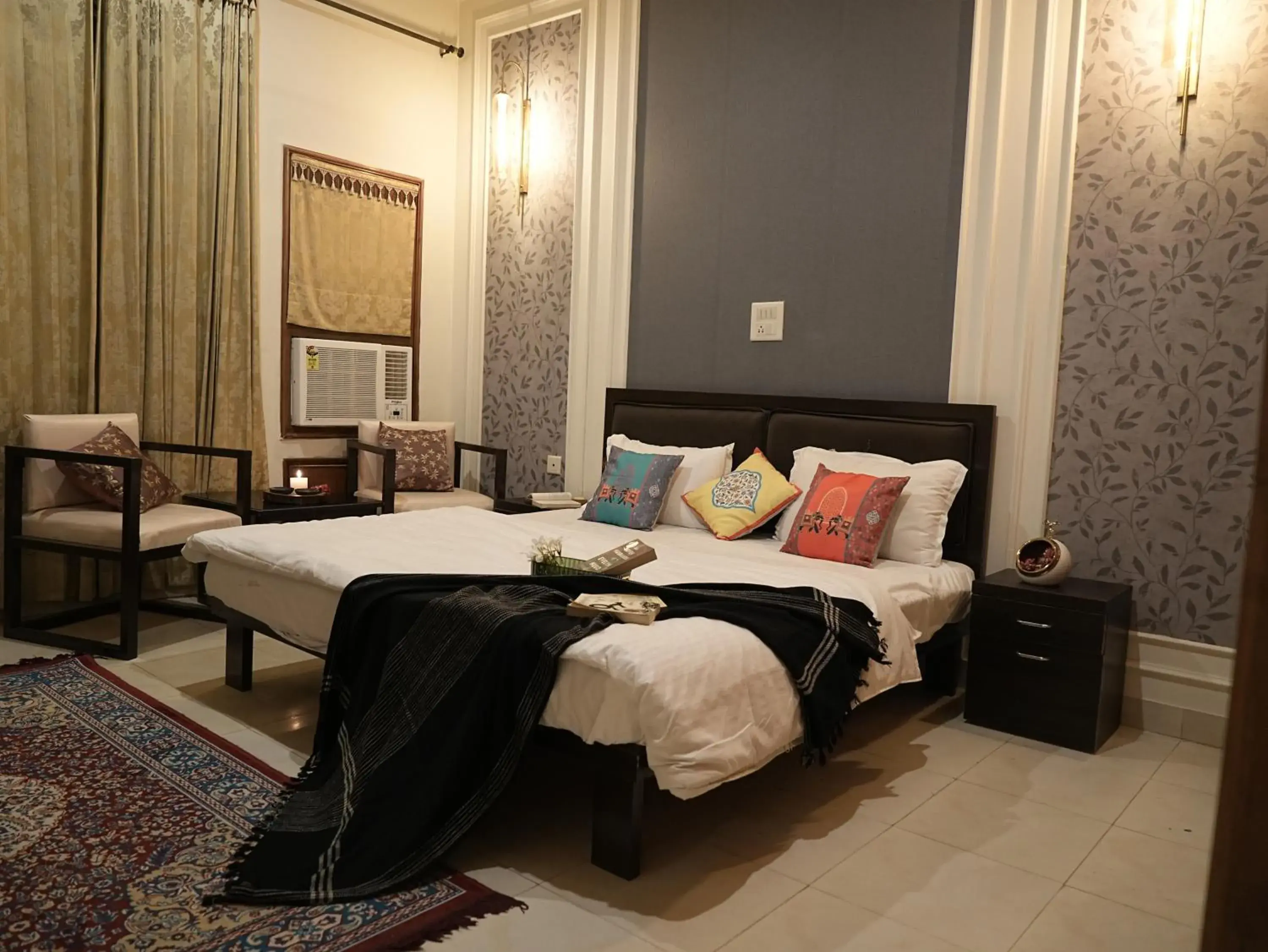 Large Double Room in Paradise Island Large Double Room in Paradise Island