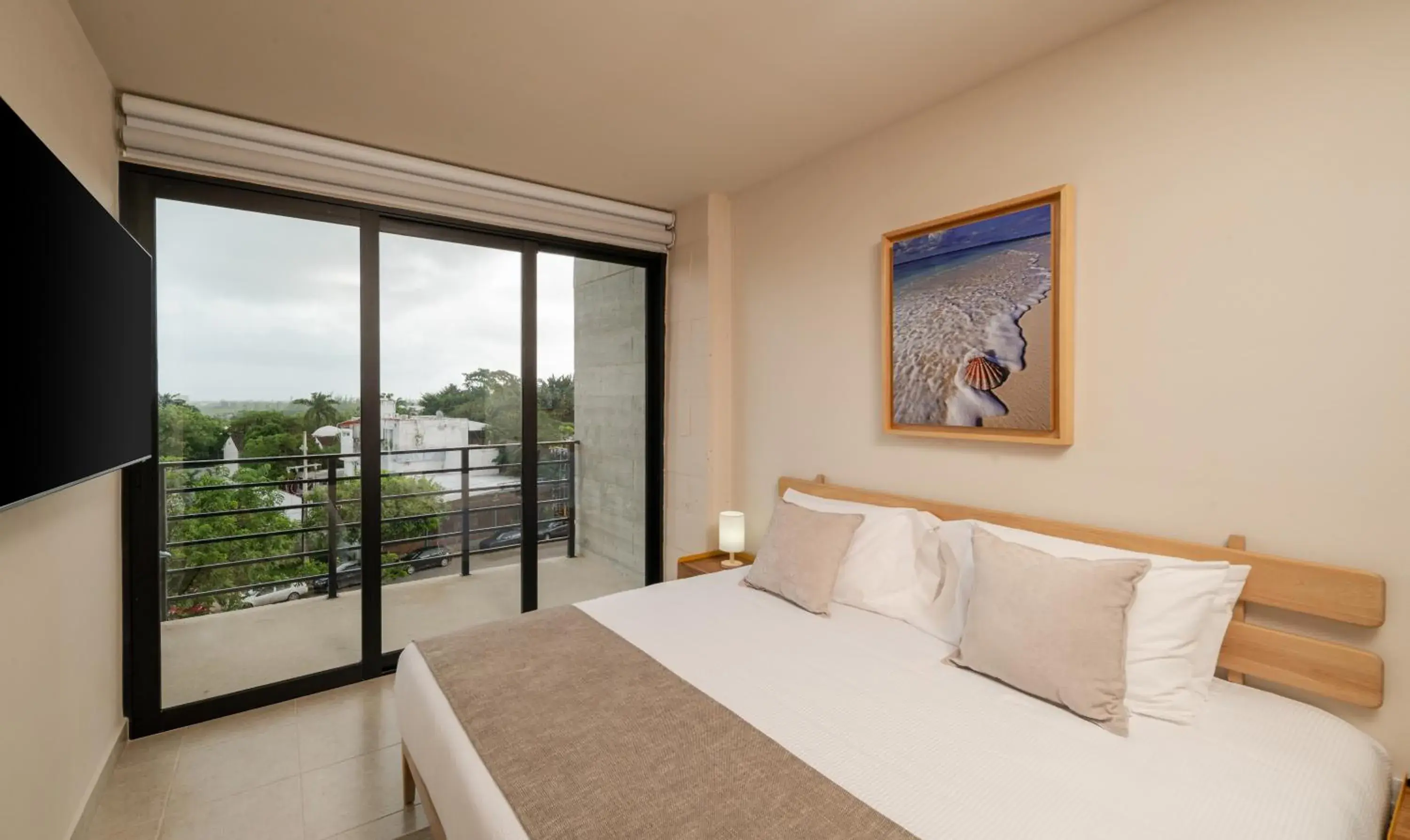 Bed in Everglades Suites Bed in Everglades Suites