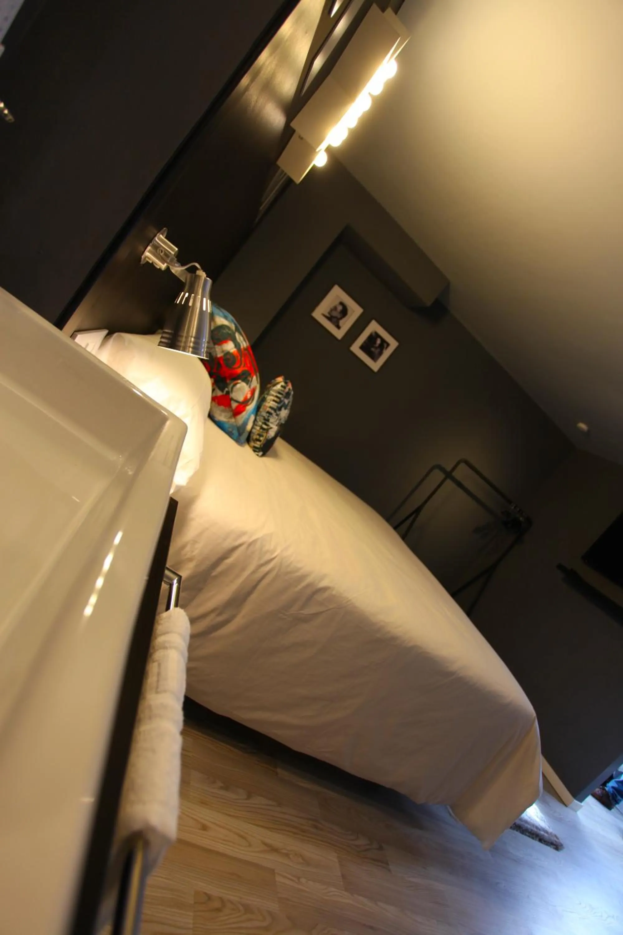 Photo of the whole room, Bed in Hotel Apartamentos Rock Star