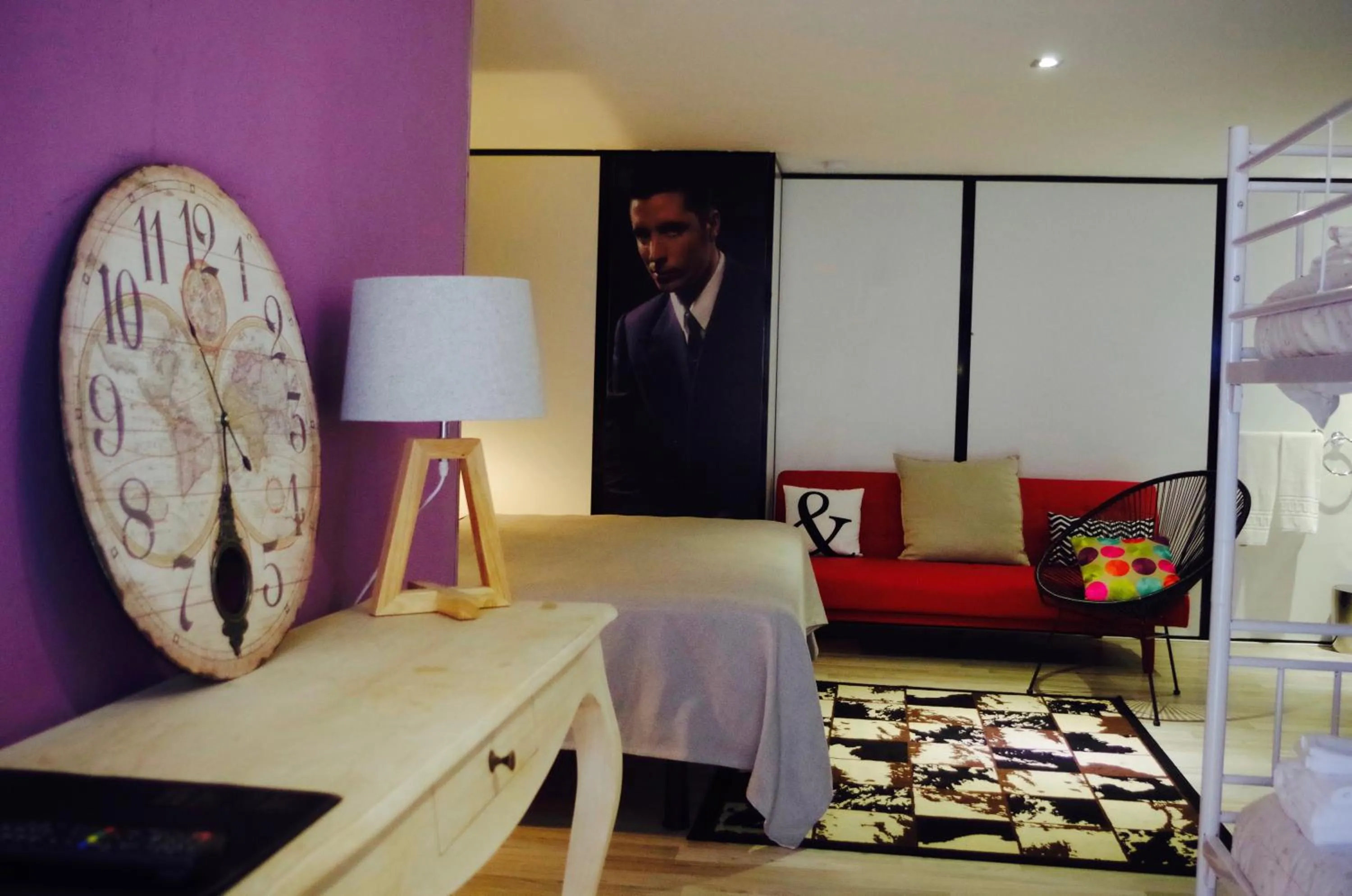 Photo of the whole room in Hotel Apartamentos Rock Star