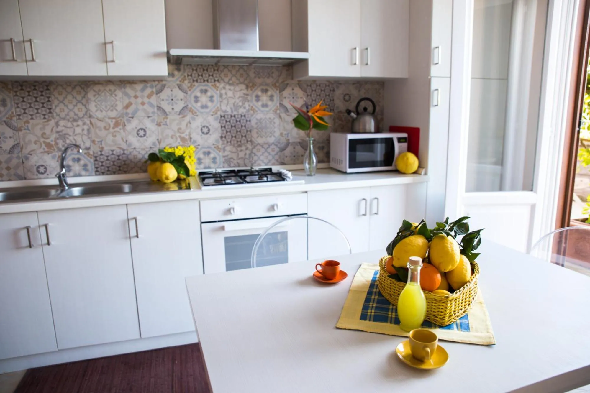 Dining area in Lemon Flats Sorrento