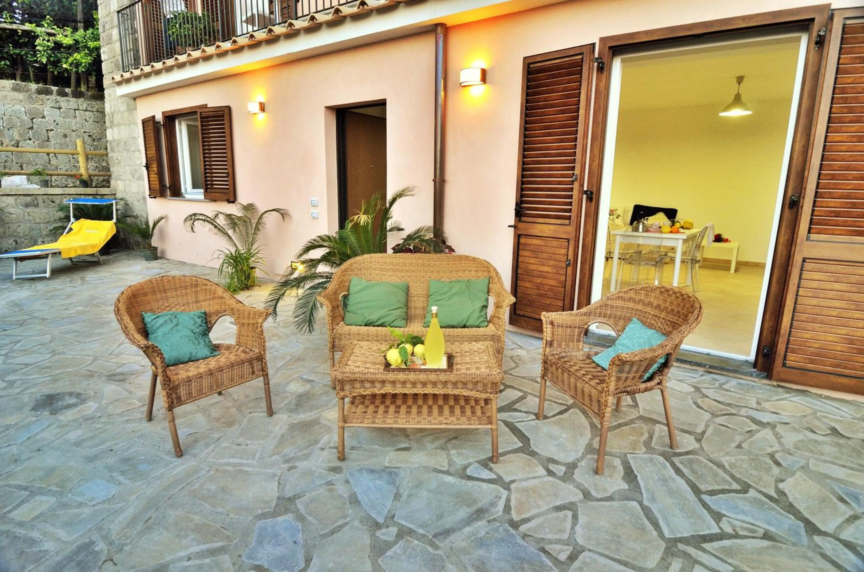 Garden in Lemon Flats Sorrento