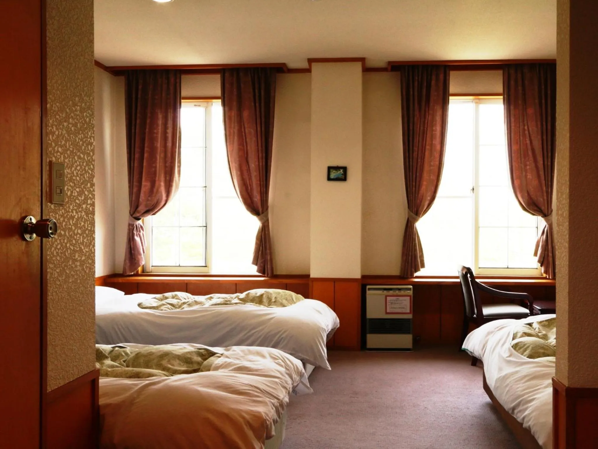 Photo of the whole room in Marchen House Madarao