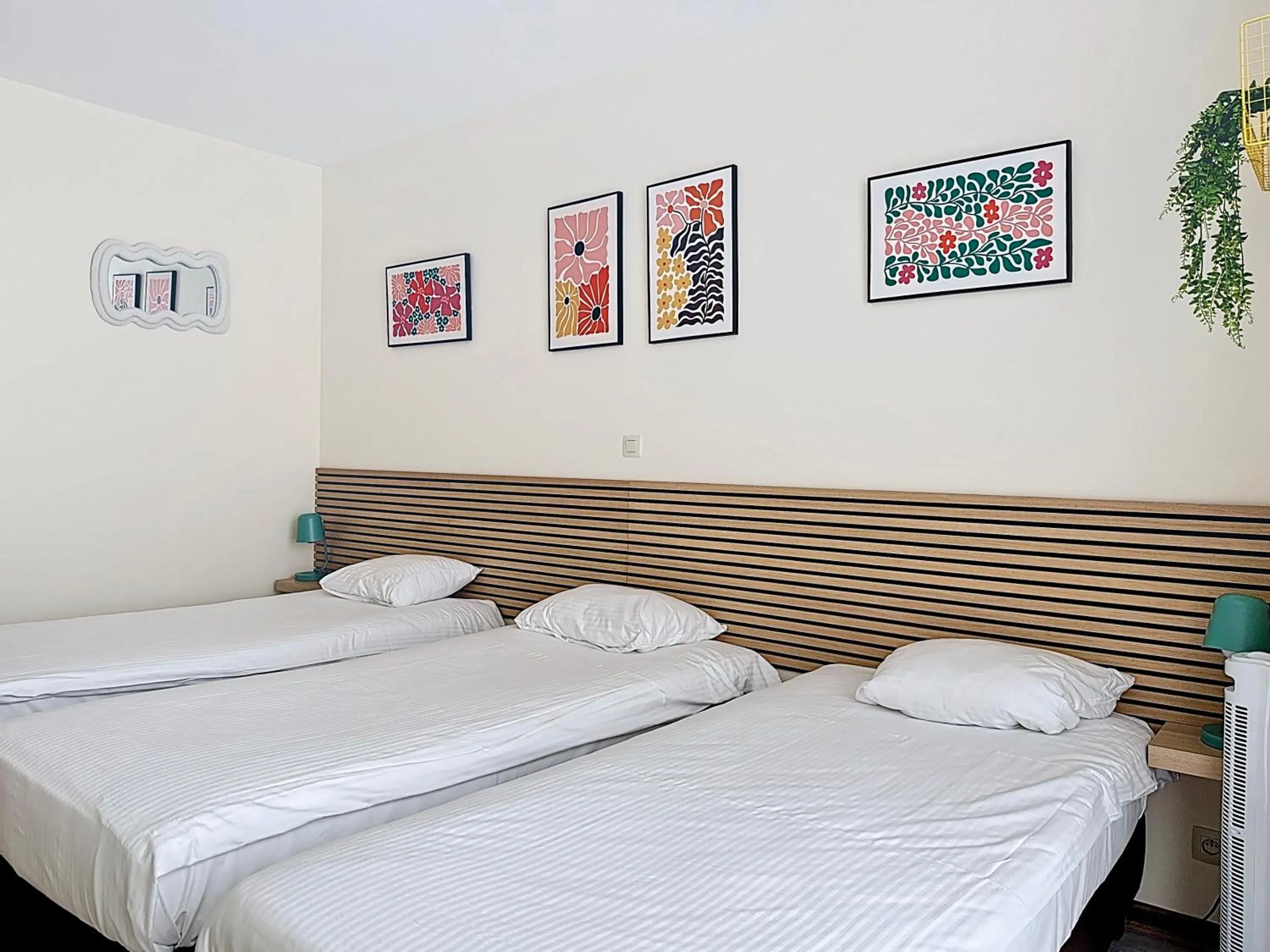 Bed in Slina Hotel Brussels