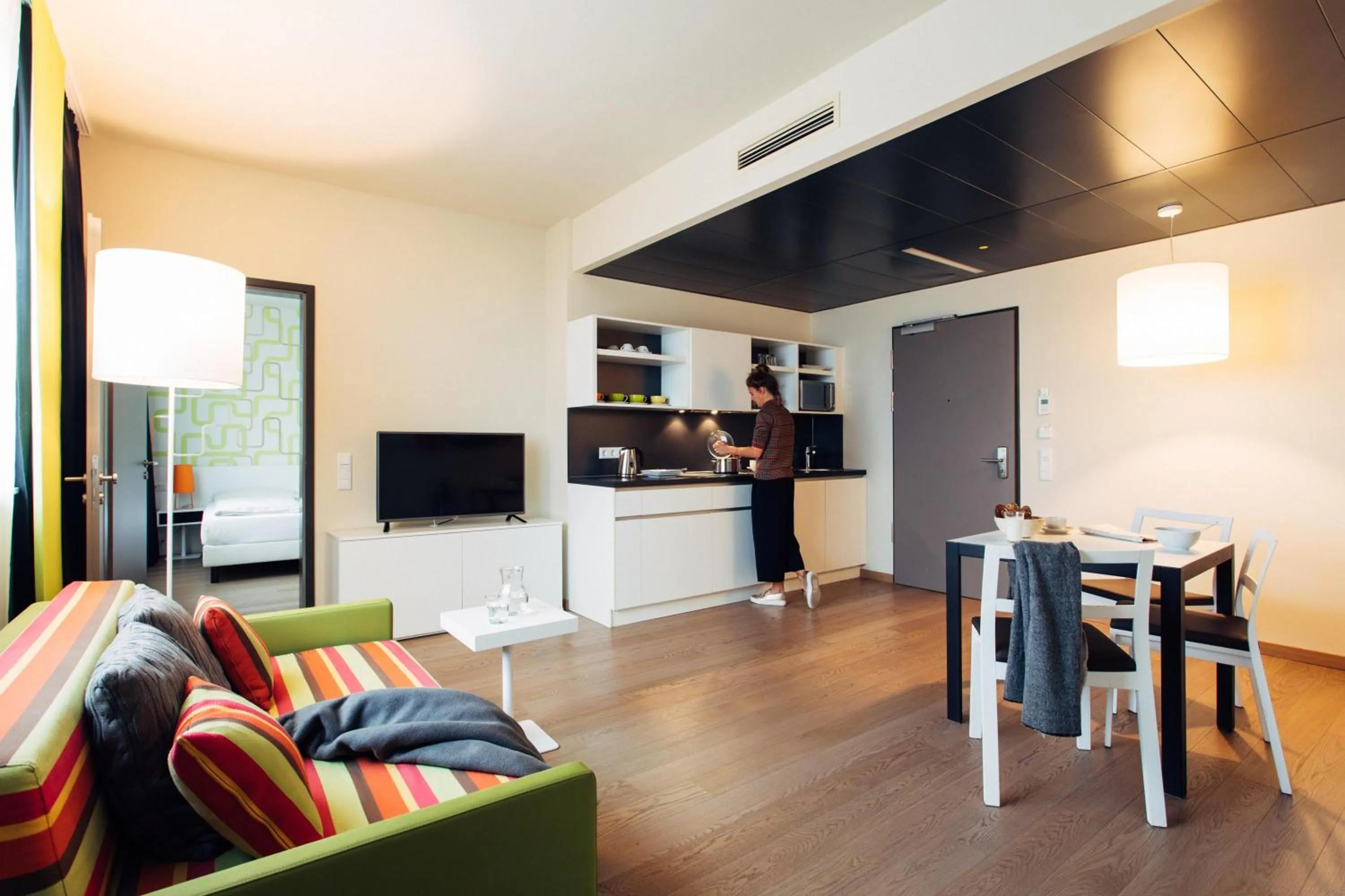 Photo of the whole room in harry's home München hotel & apartments