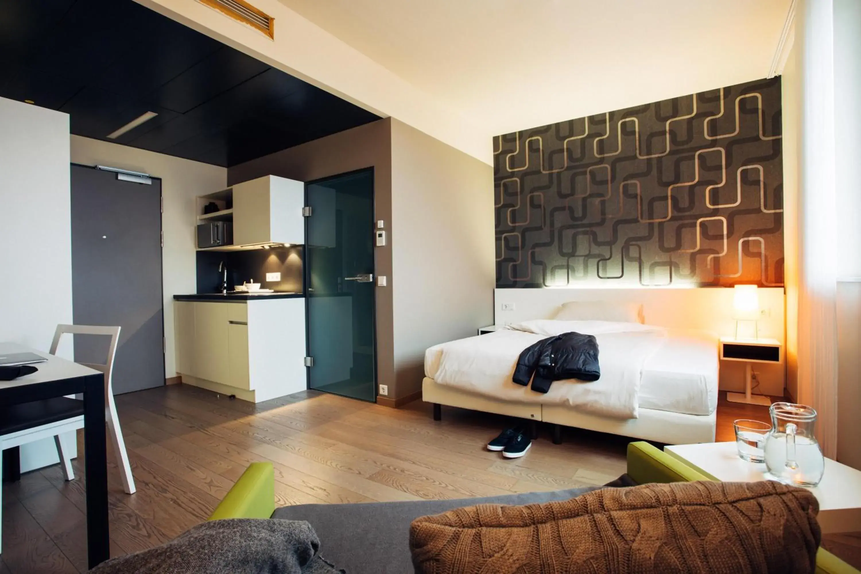 Photo of the whole room, Bed in harry's home München hotel & apartments Photo of the whole room, Bed in harry's home München hotel & apartments