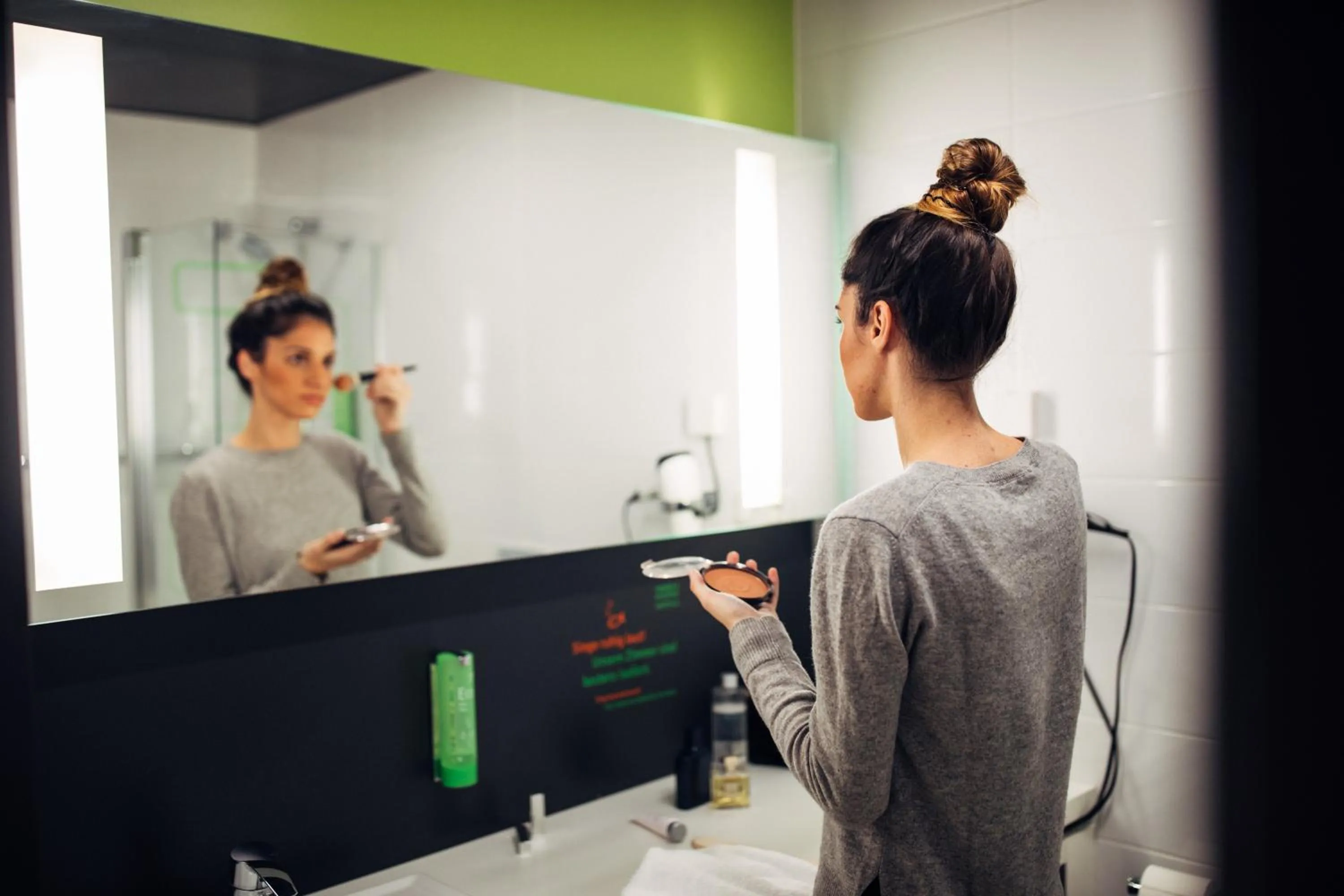 People in harry's home München hotel & apartments