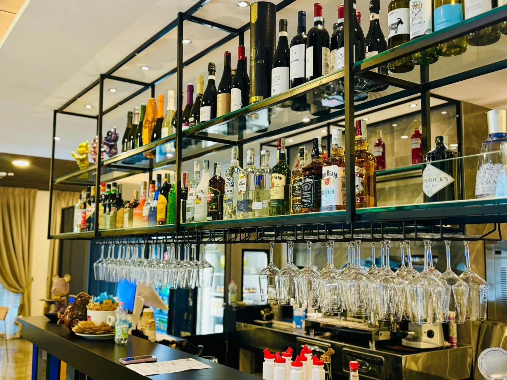 Lounge or bar in Hotel Royal