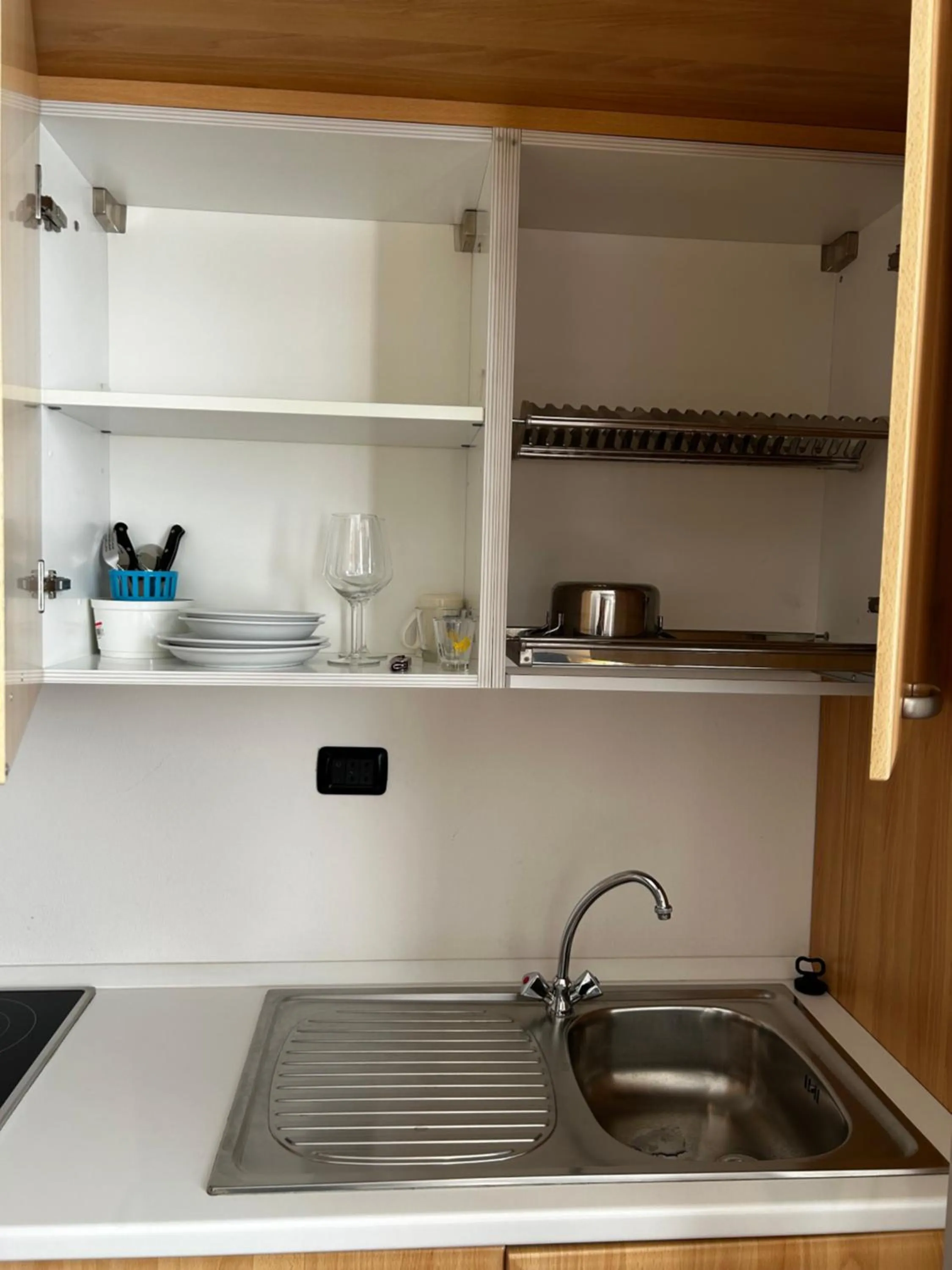 Kitchen or kitchenette in Hotel Royal