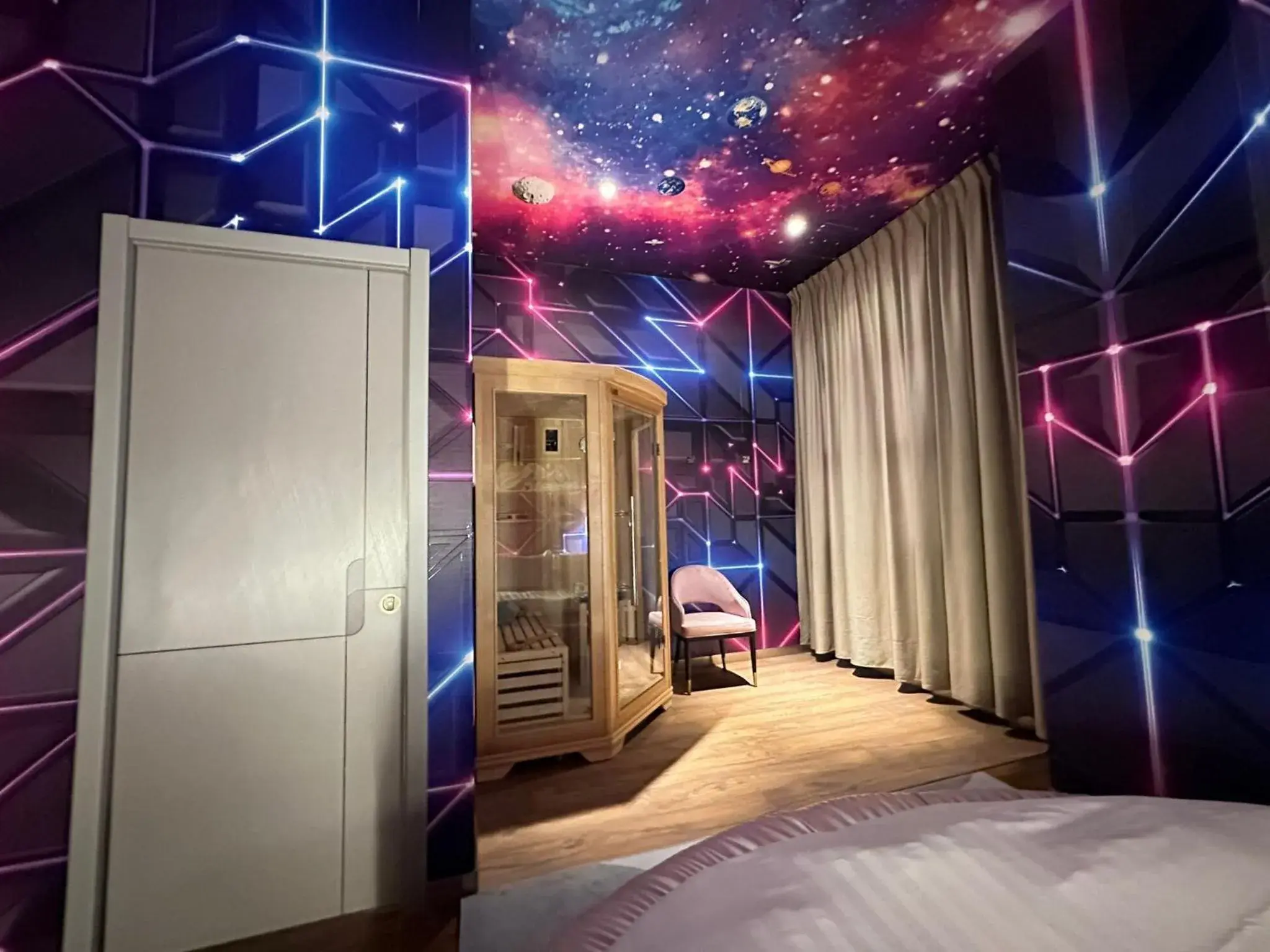 Sauna, Bed in Hotel Royal Sauna, Bed in Hotel Royal