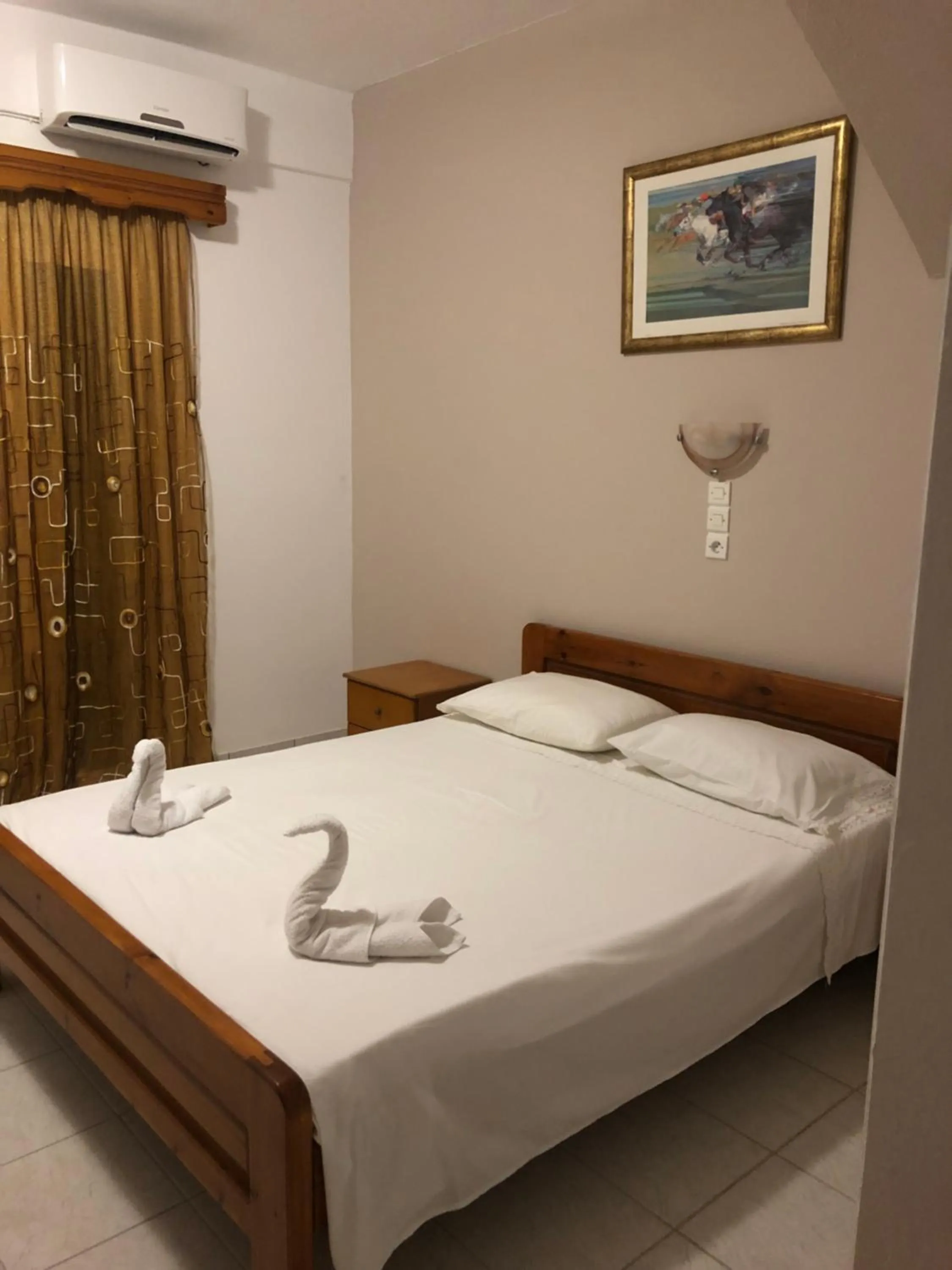 Bedroom, Bed in Anthoulis Studios