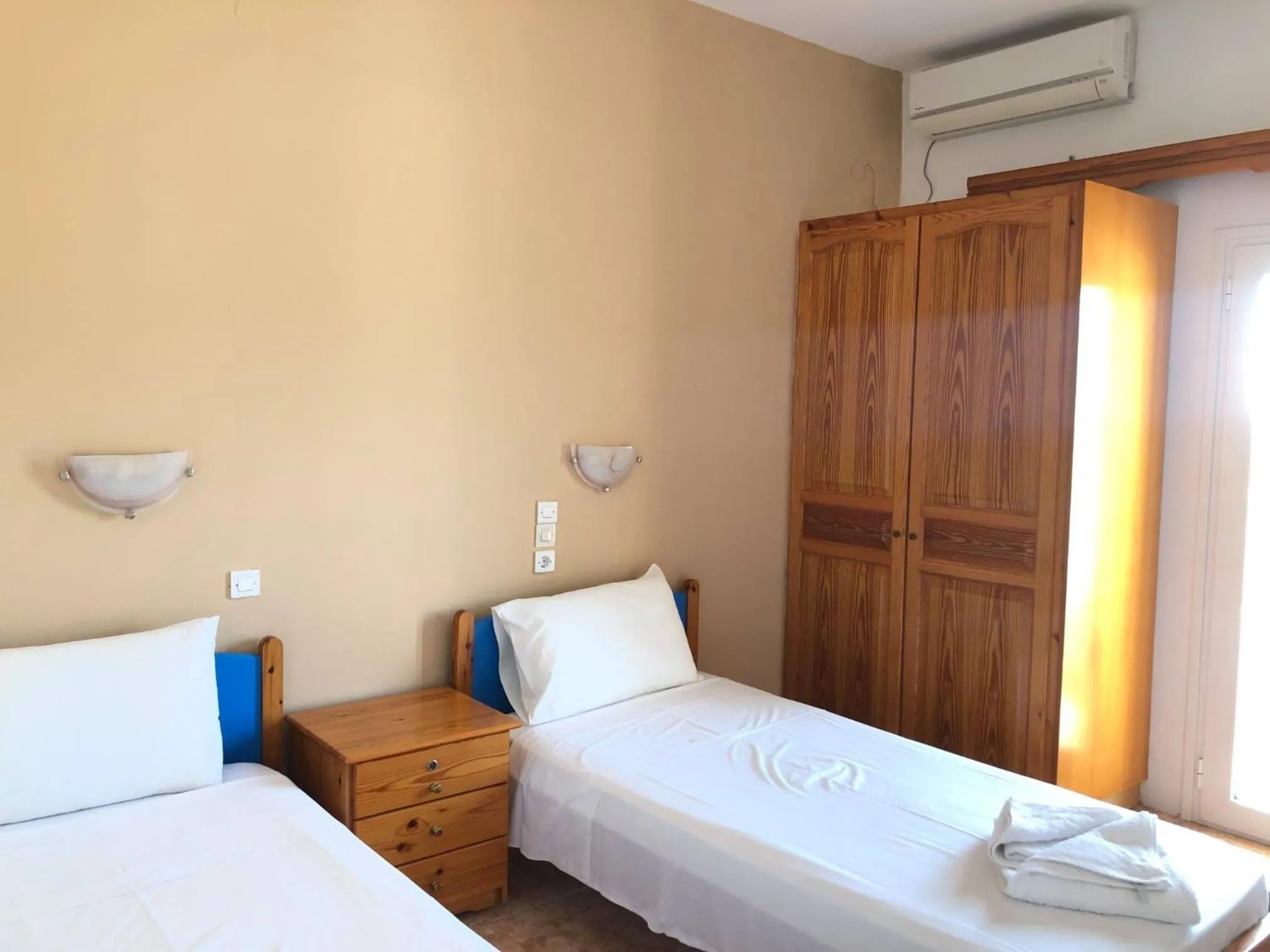 Bedroom, Bed in Anthoulis Studios