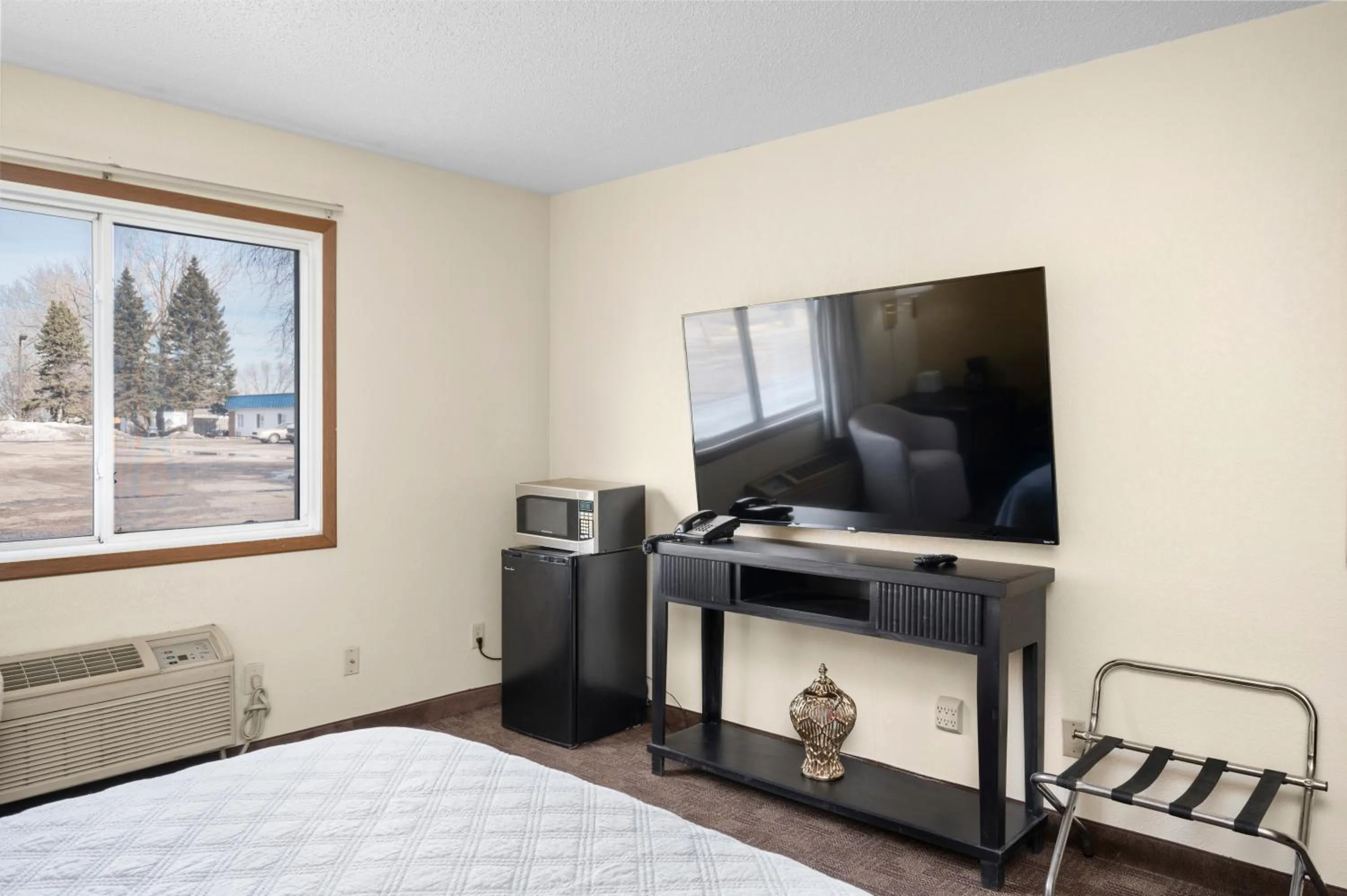 Bedroom in StayInn Grand Forks