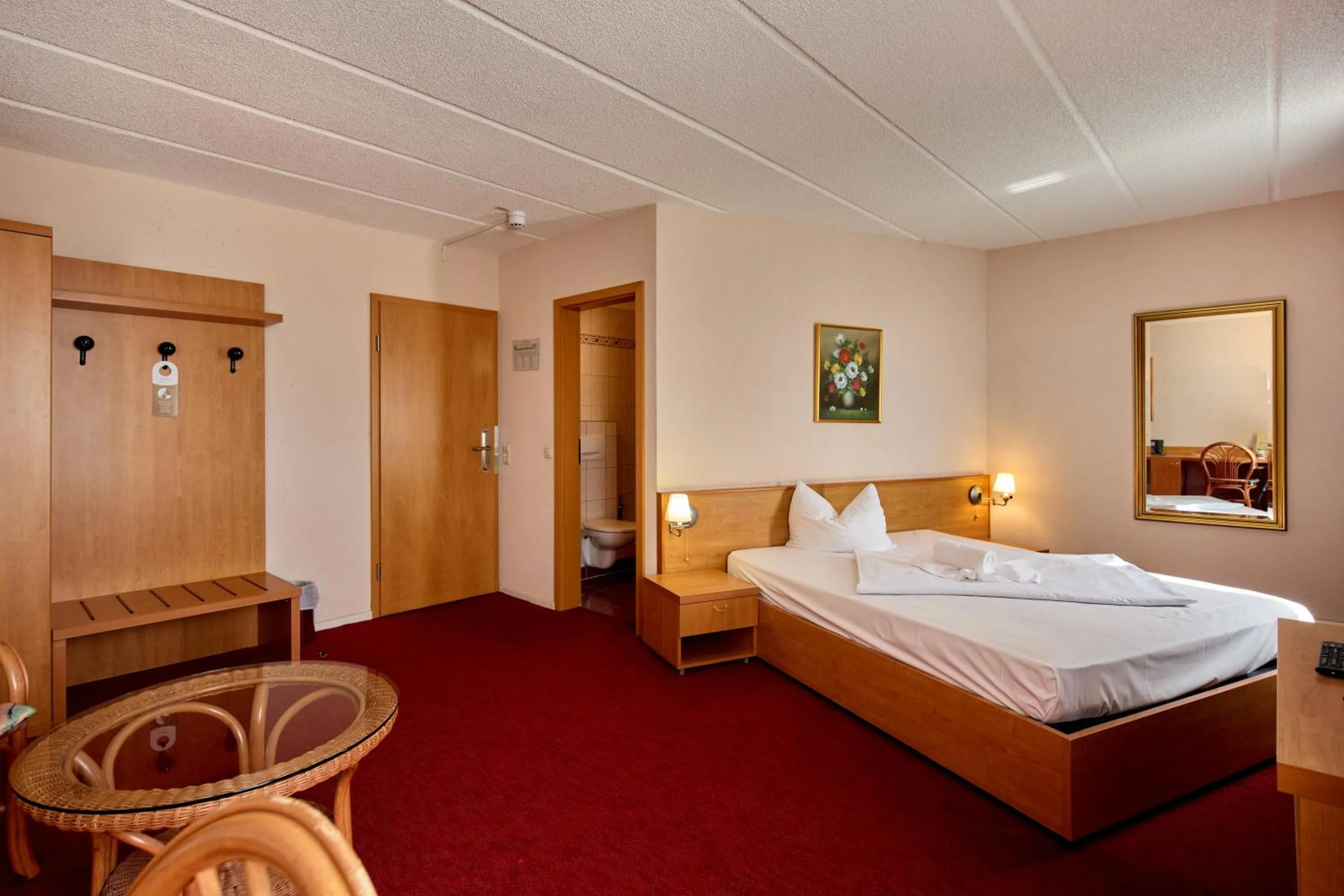 Bed in TRIP INN Axxon Hotel