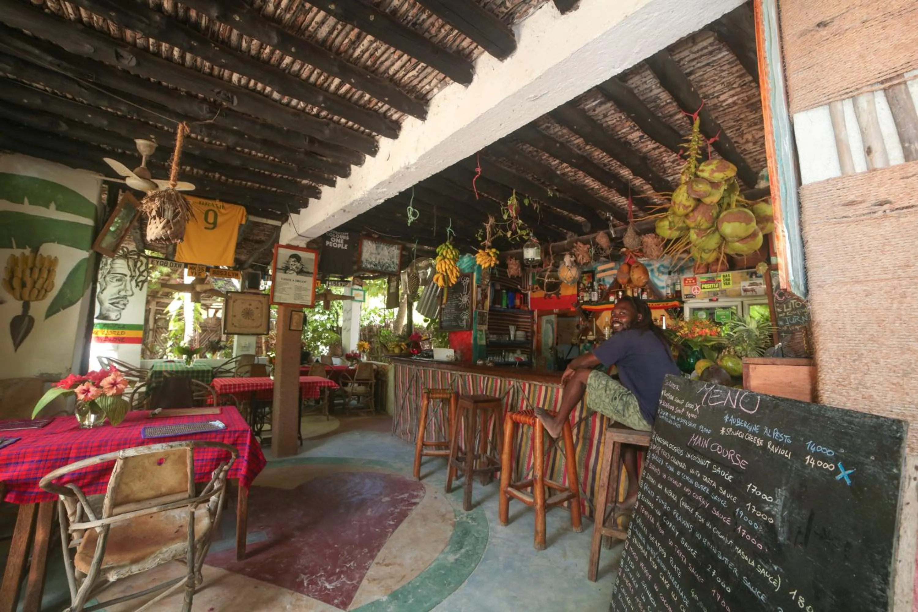 Area and facilities in Mustapha' s Place