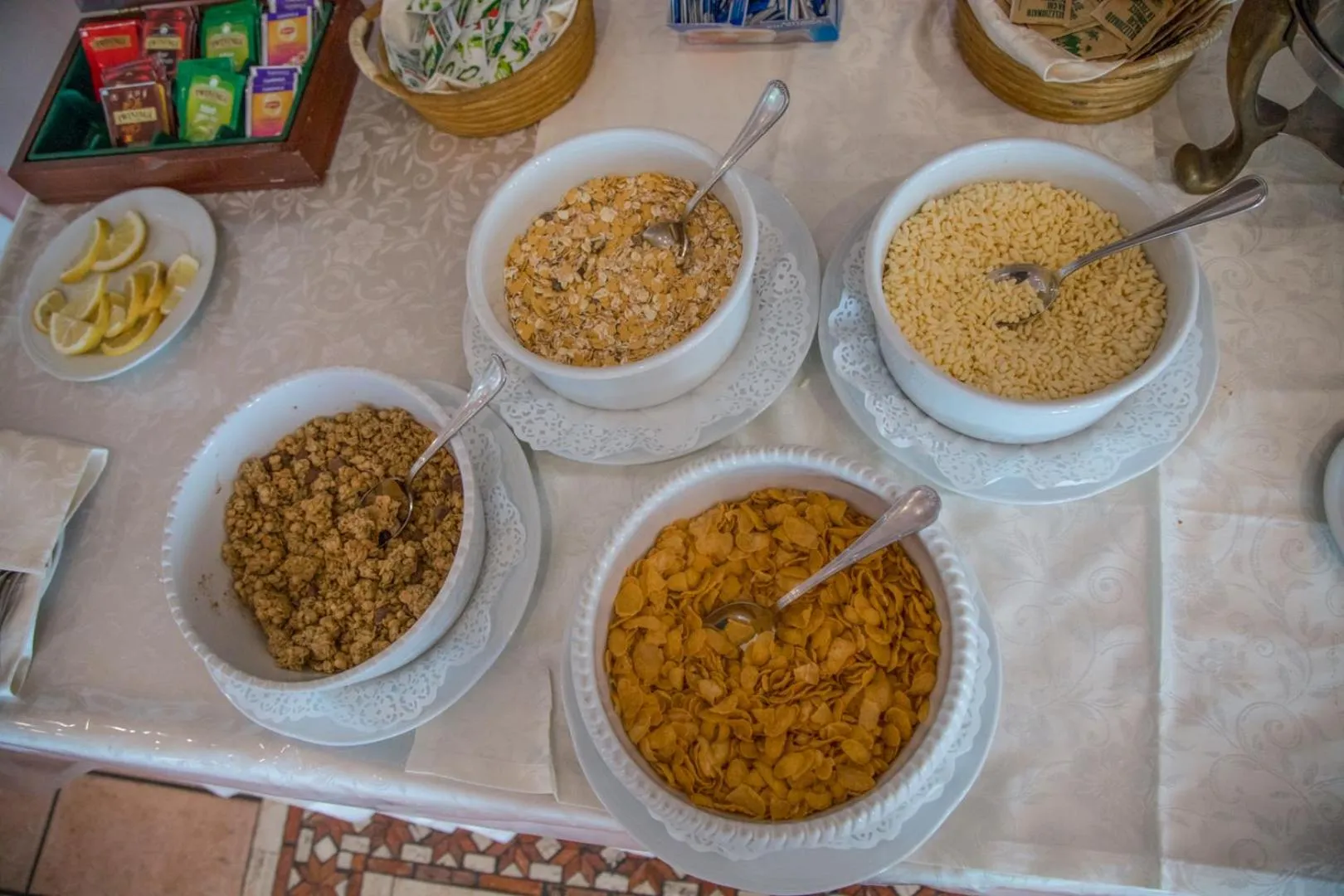 Food in Assinos Palace Hotel