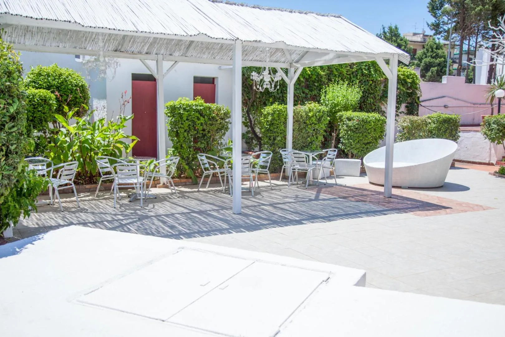Swimming pool in Assinos Palace Hotel