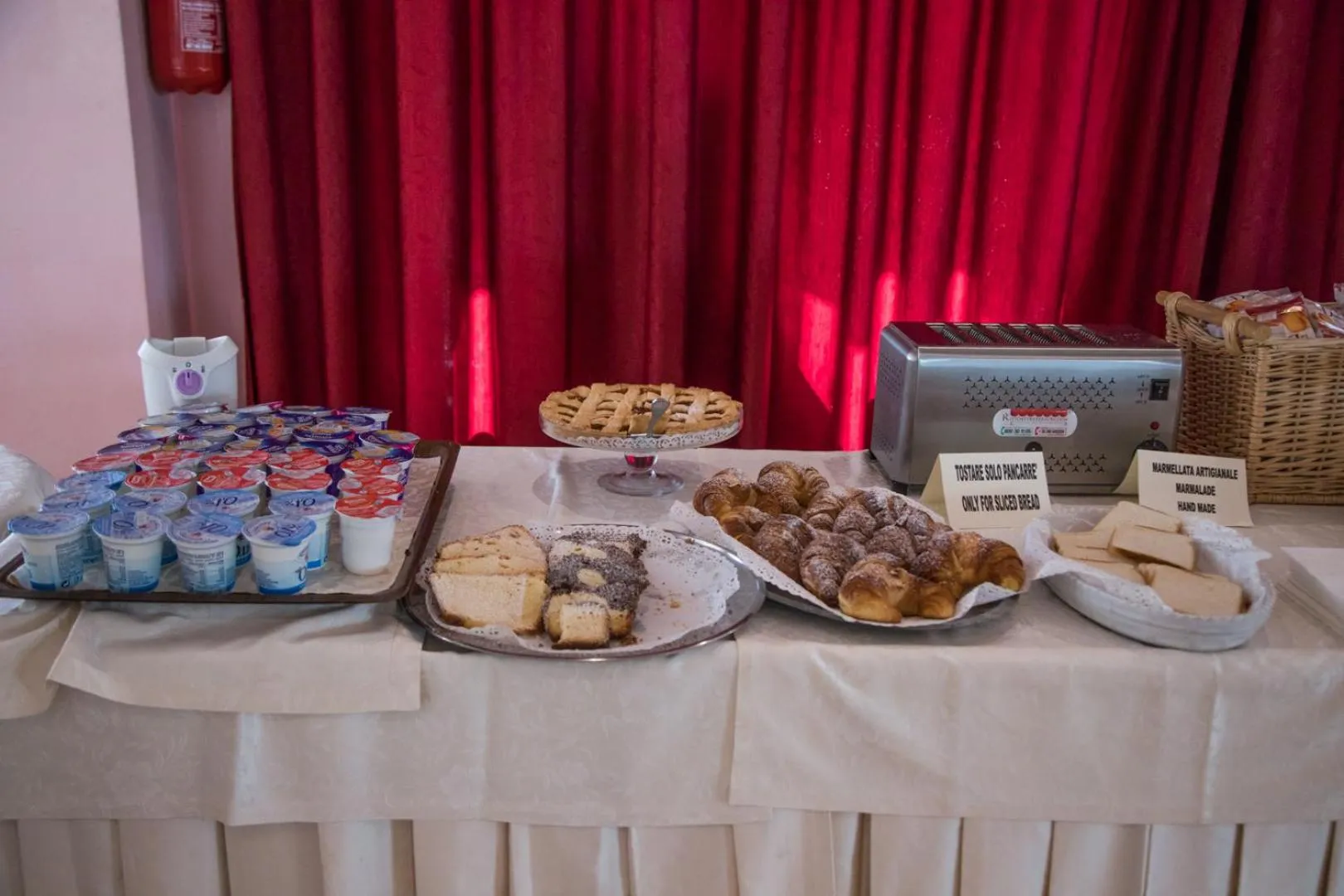 Food in Assinos Palace Hotel