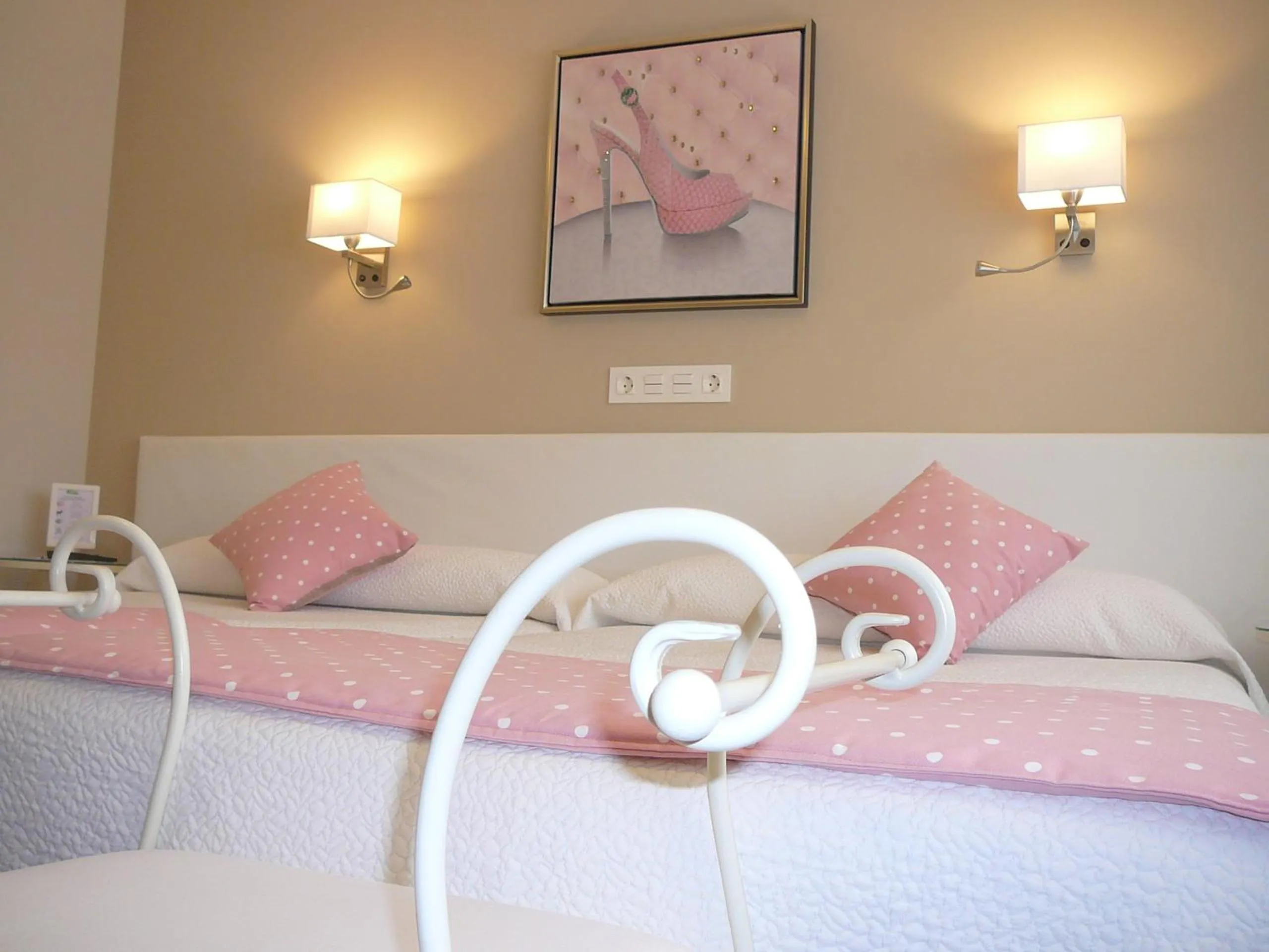 Decorative detail, Bed in Hotel el Pinar