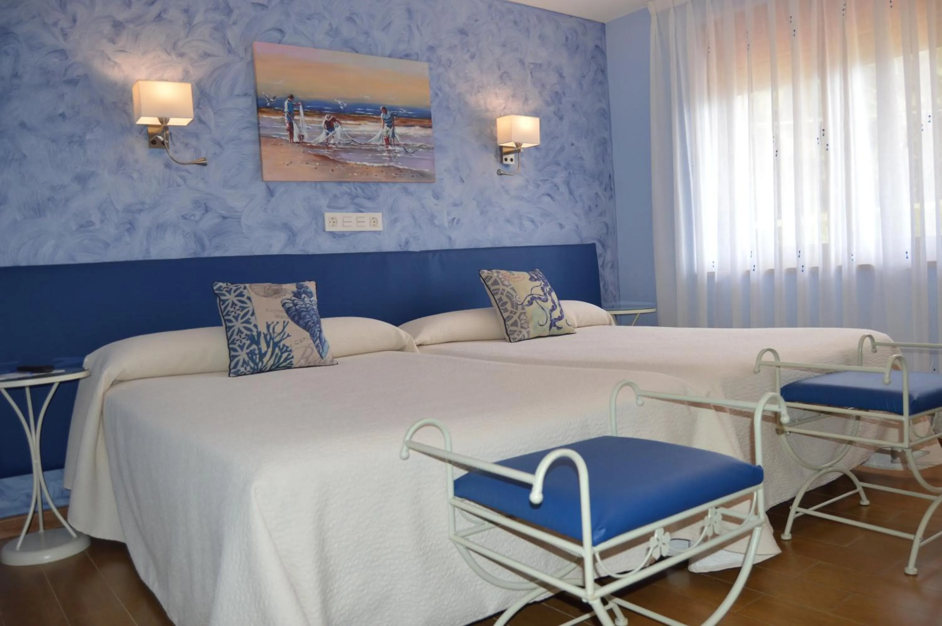 Photo of the whole room, Bed in Hotel el Pinar