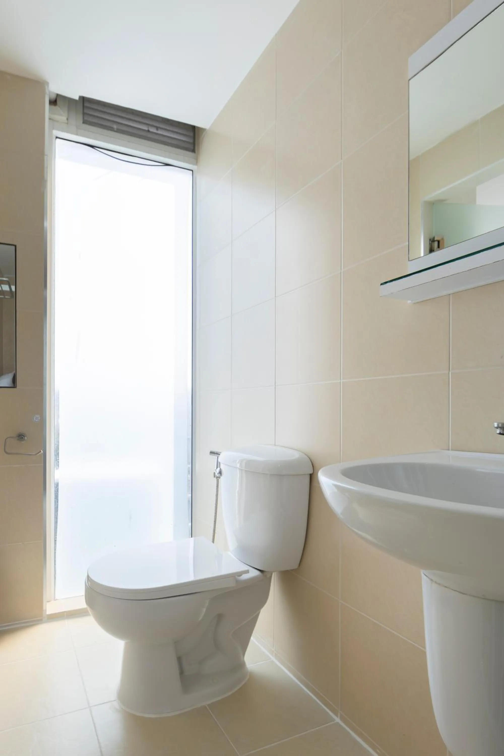 Toilet in GP House Express Sukhumvit 81