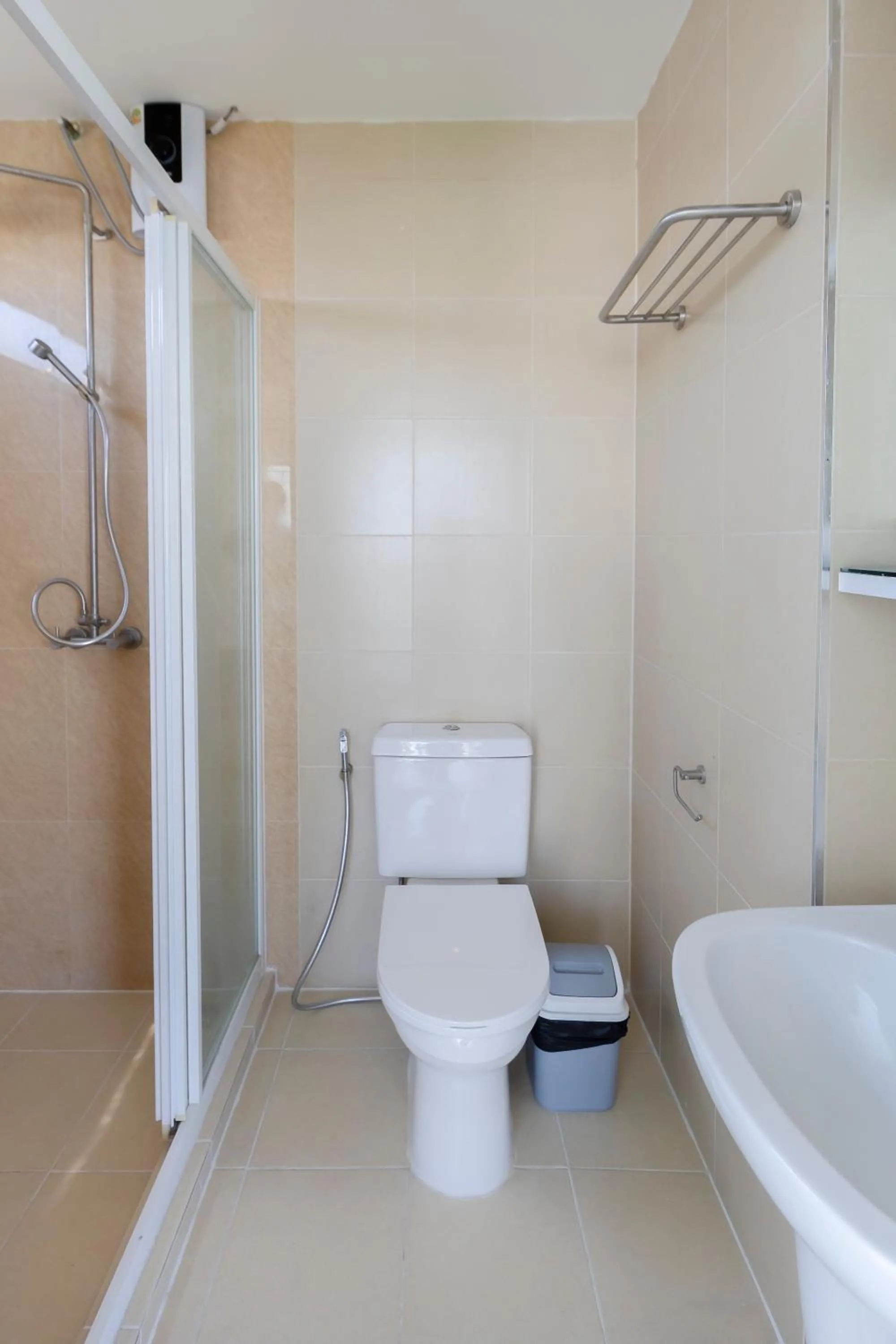 Shower in GP House Express Sukhumvit 81