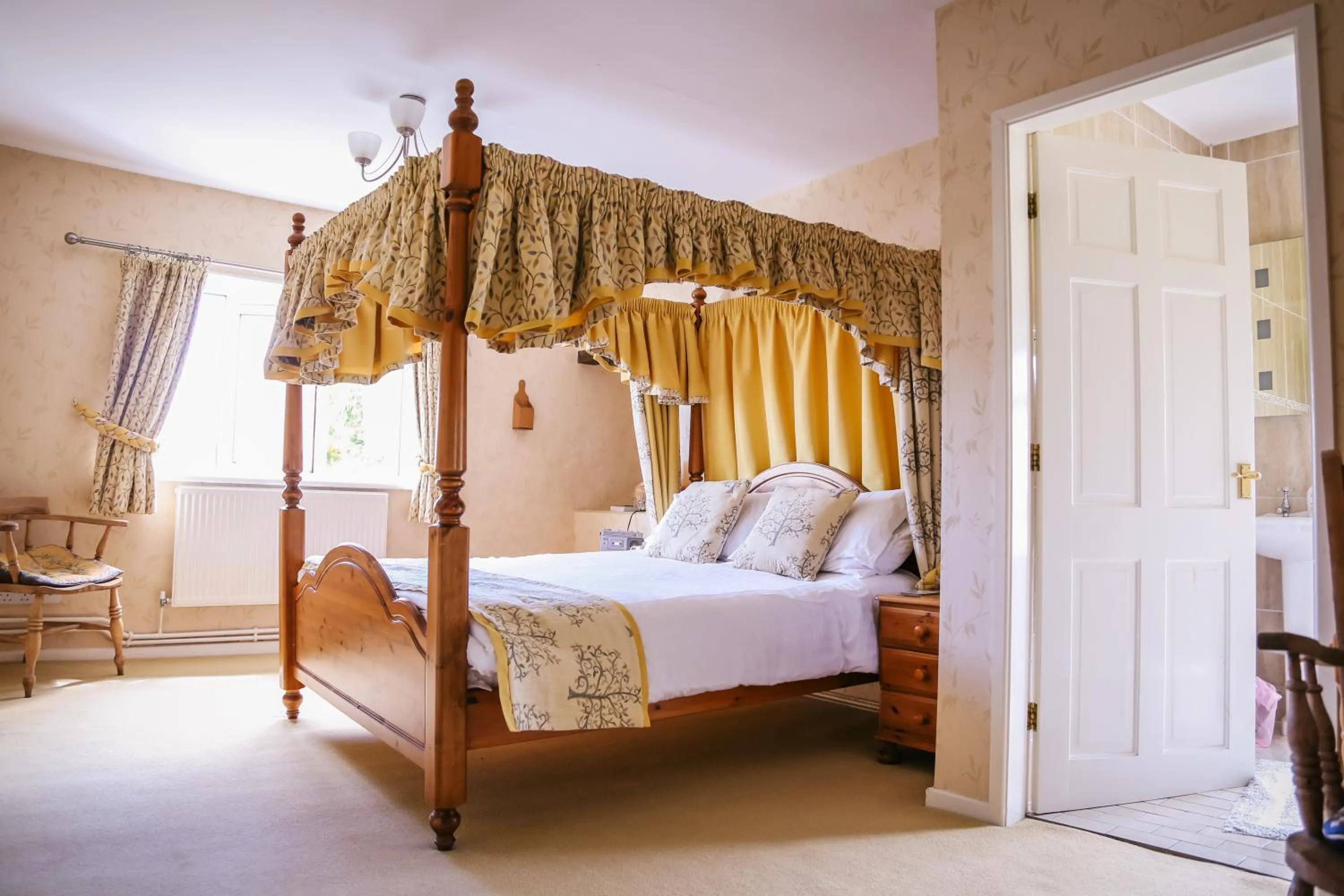 Day, Bed in Millmoor Farm Holidays