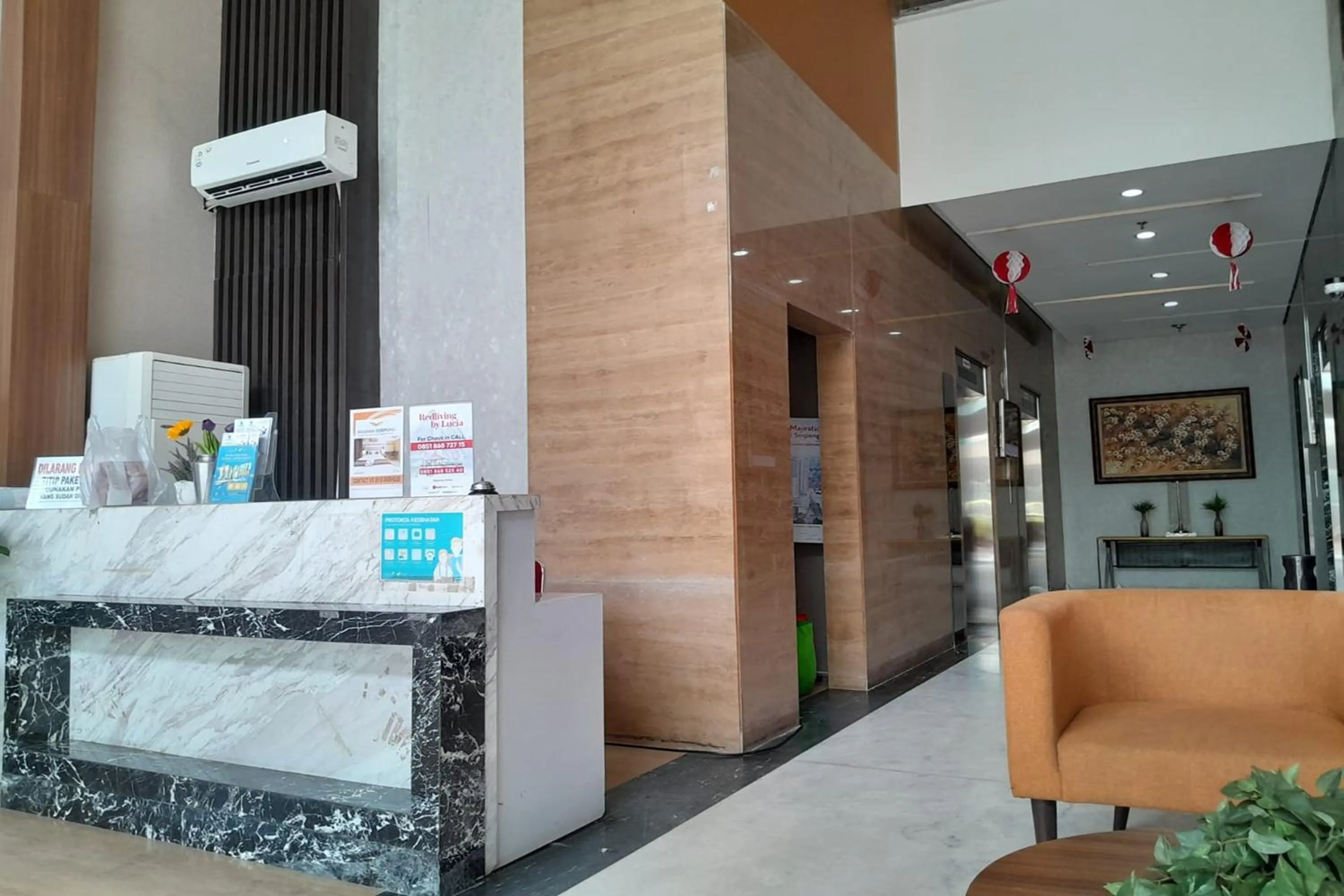 Lobby or reception in Majestic Point Serpong by Nature