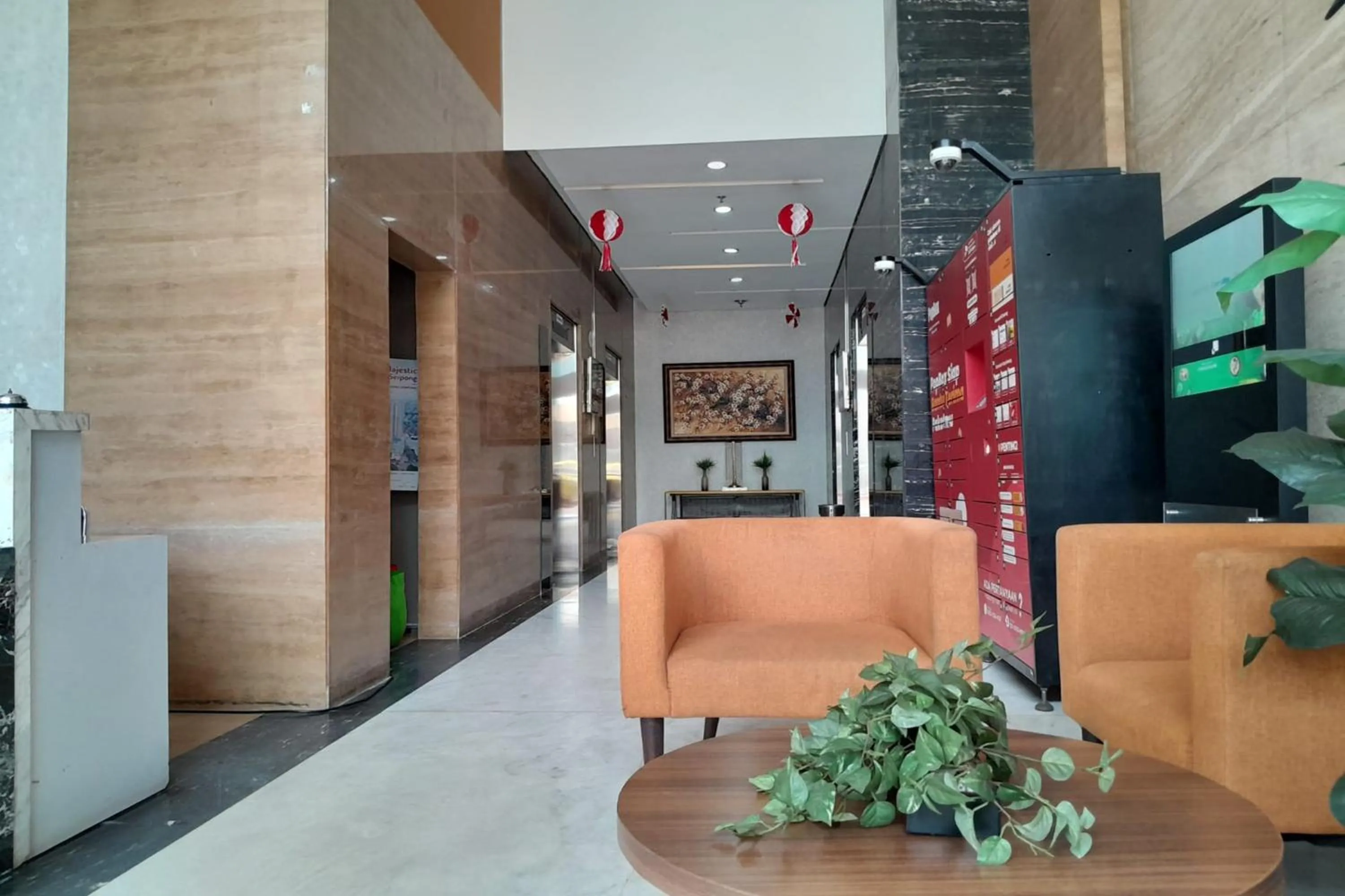 Lobby or reception in Majestic Point Serpong by Nature