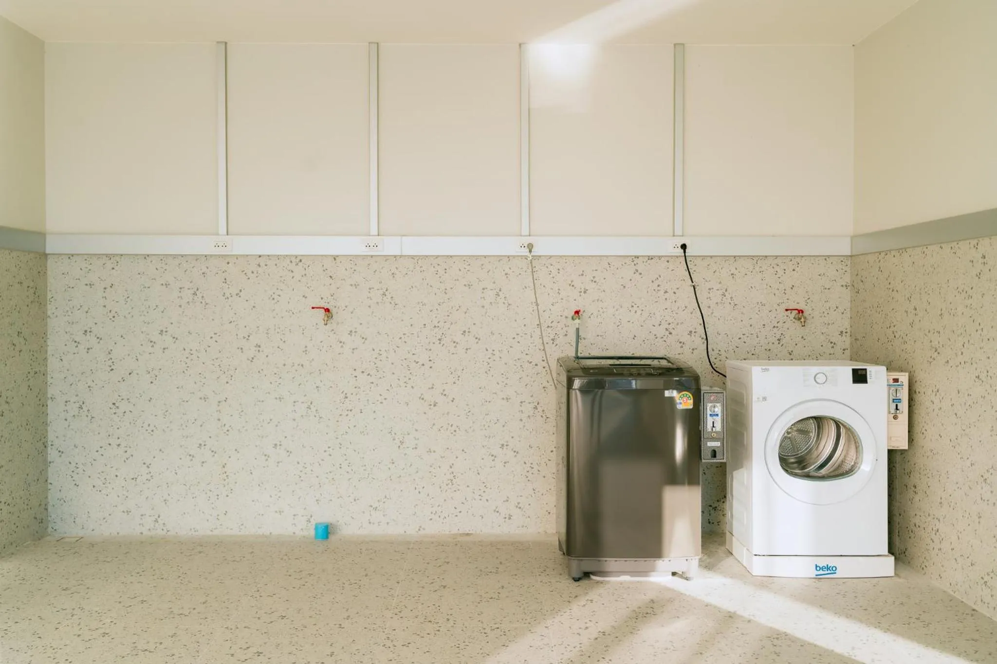 washing machine in One Budget Hotel Chiangrai Bypass-East