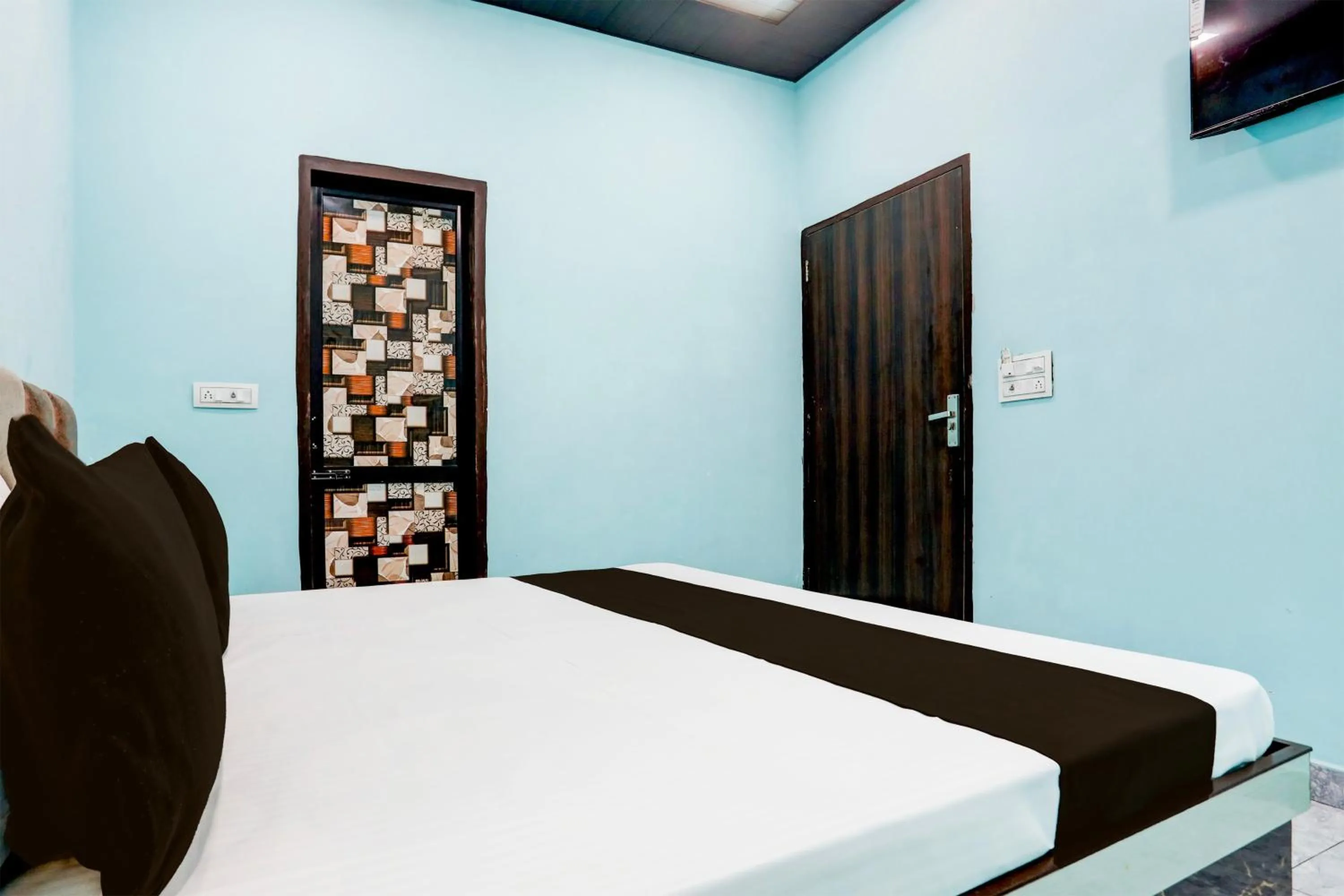 Bedroom, Bed in Hotel O Shiv Sai Guest House