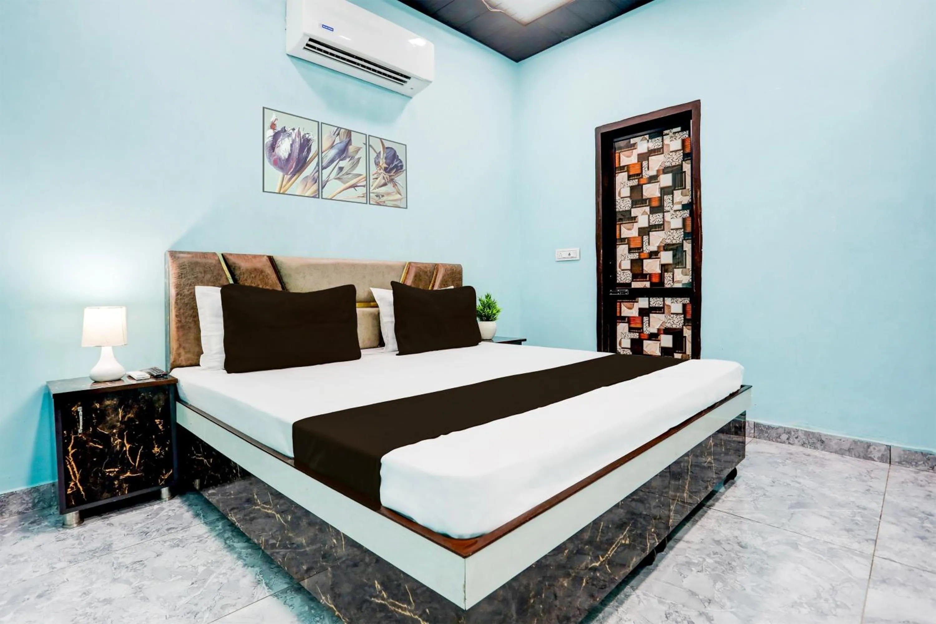 Bedroom, Bed in Hotel O Shiv Sai Guest House