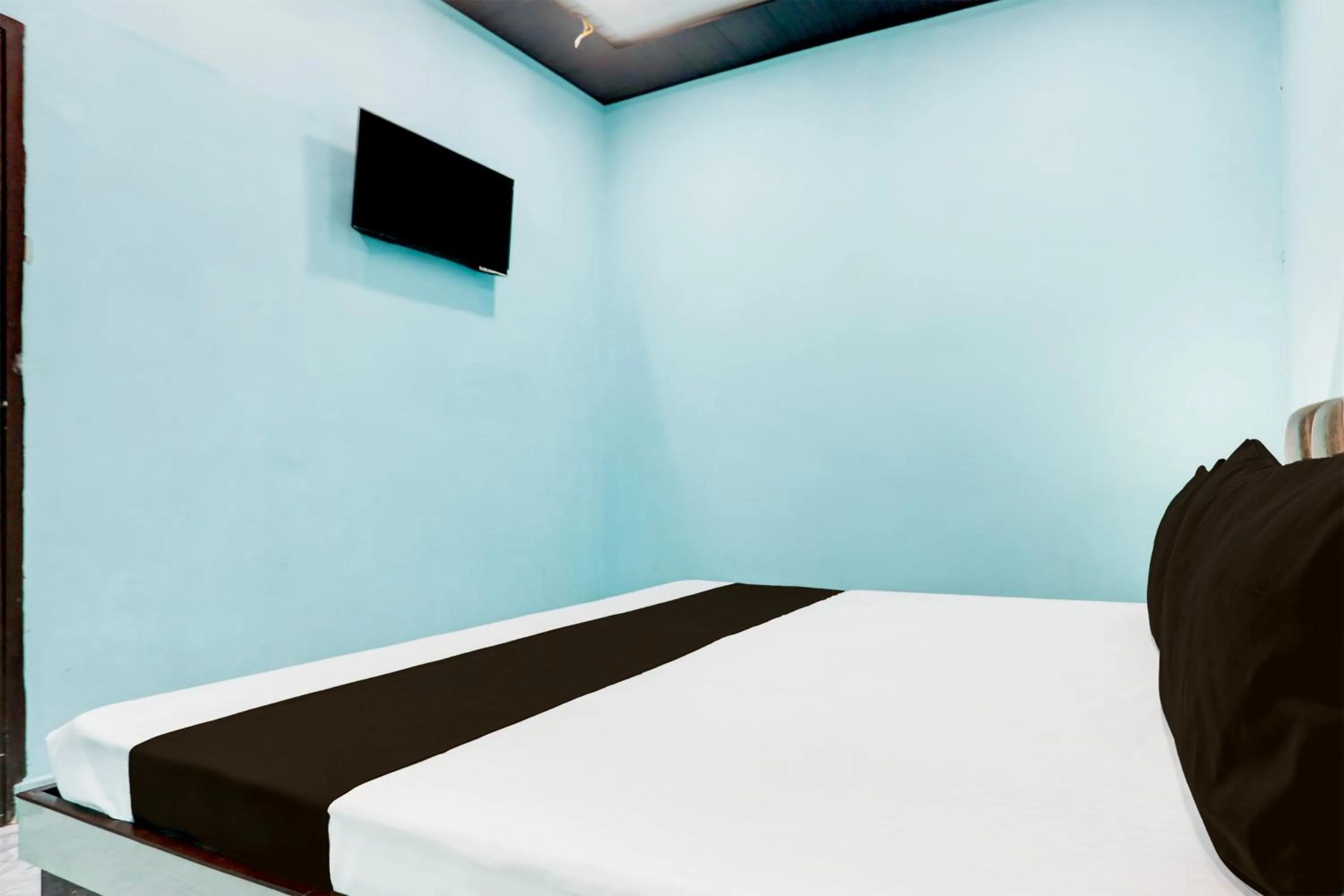 Bedroom, Bed in Hotel O Shiv Sai Guest House