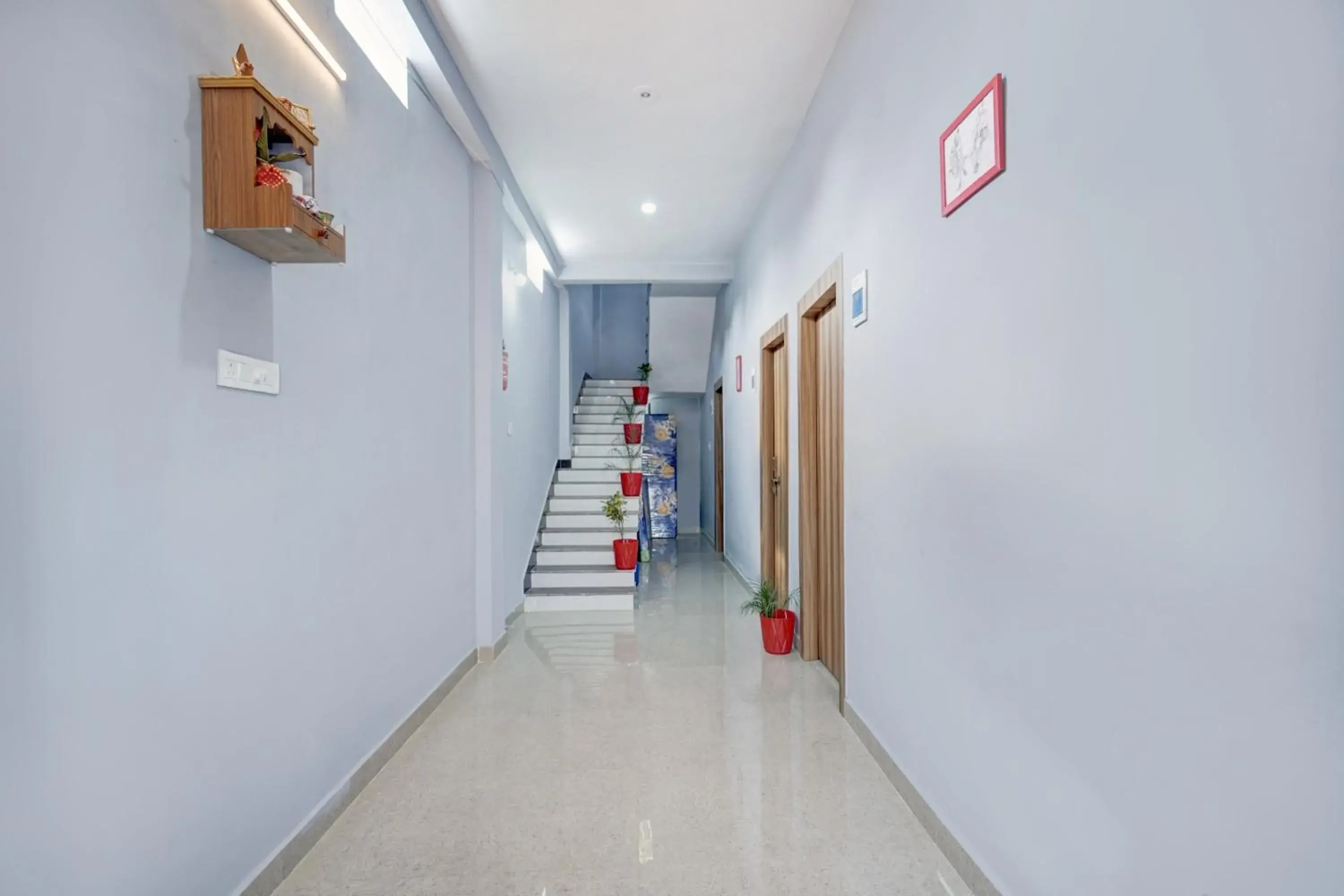 Lobby or reception in HOTEL O ROYAL GUEST HOUSE Lobby or reception in HOTEL O ROYAL GUEST HOUSE