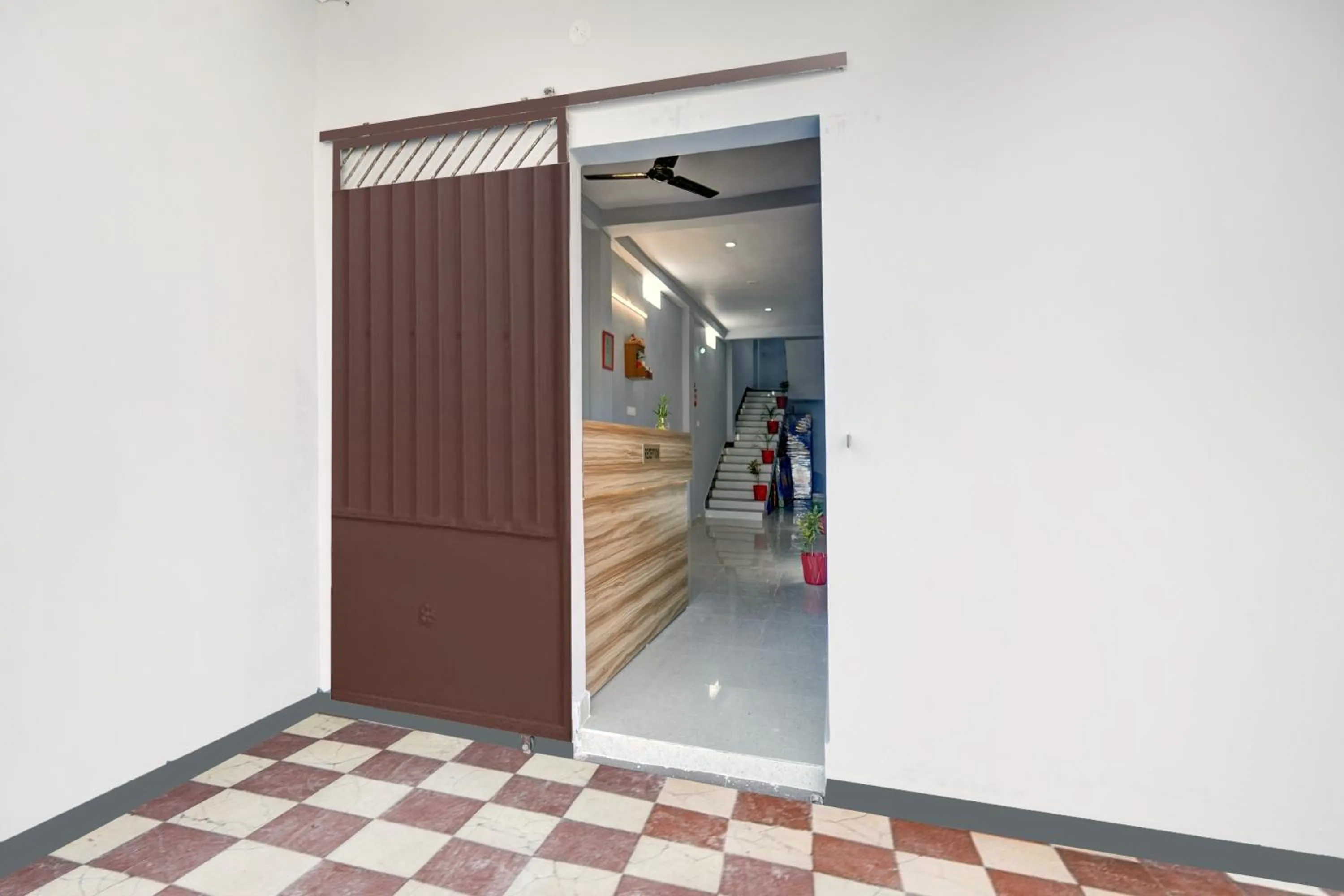 Facade/entrance in HOTEL O ROYAL GUEST HOUSE