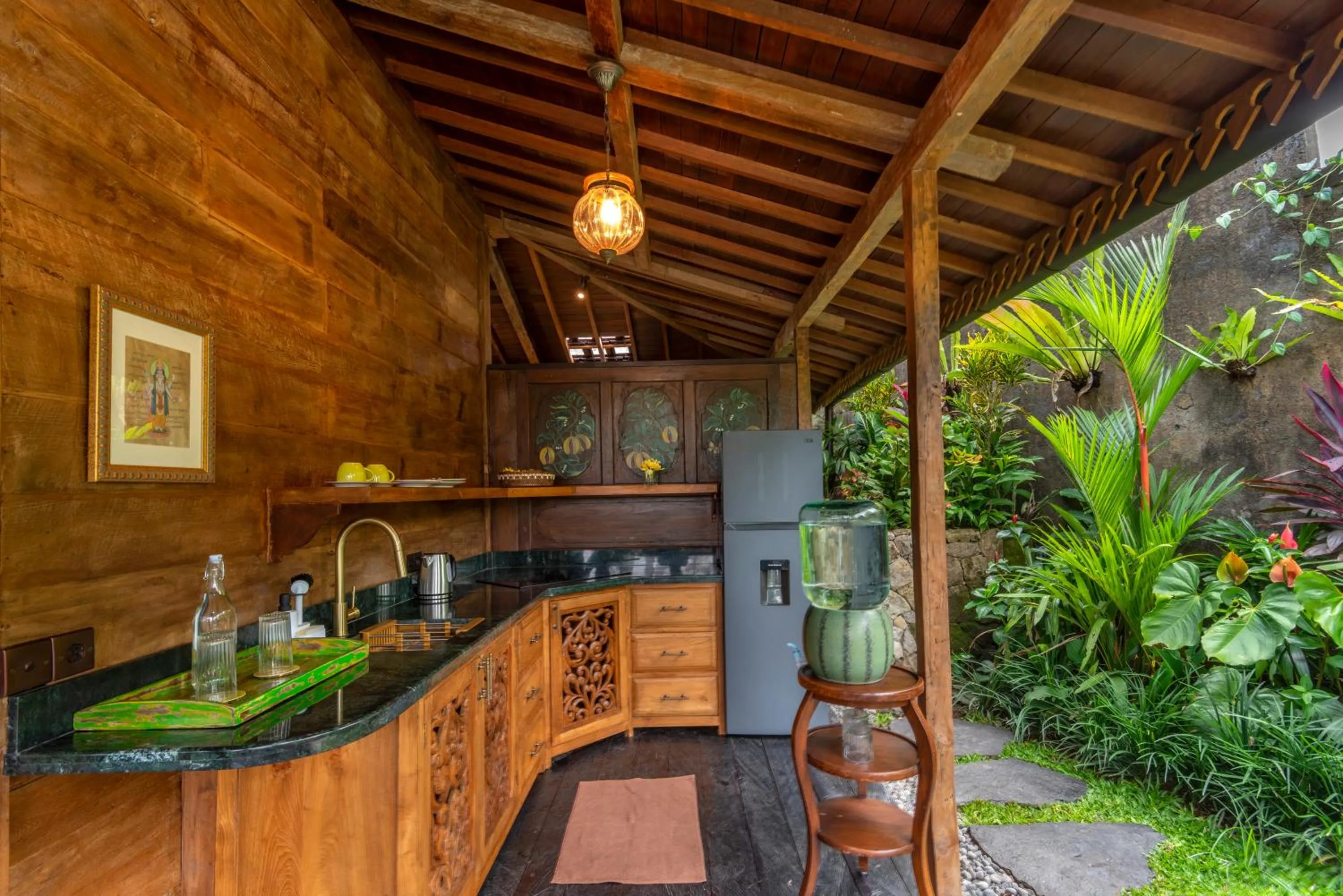 Kitchen or kitchenette in Lumina Wellness Retreat