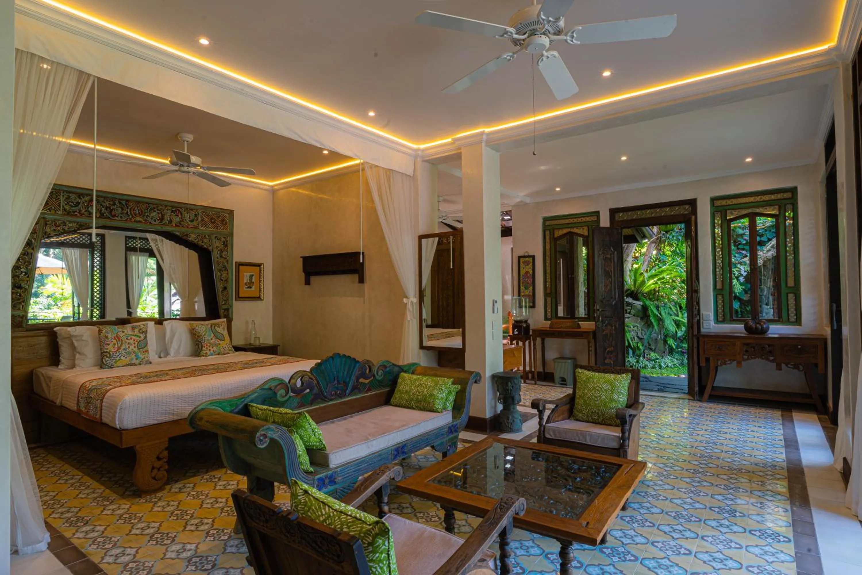 Living room, Bed in Lumina Wellness Retreat