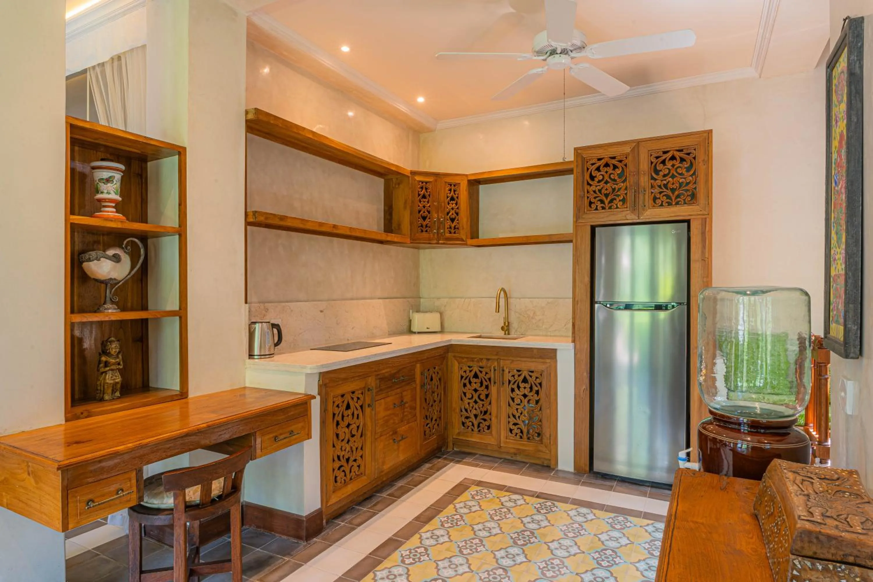 Kitchen or kitchenette in Lumina Wellness Retreat
