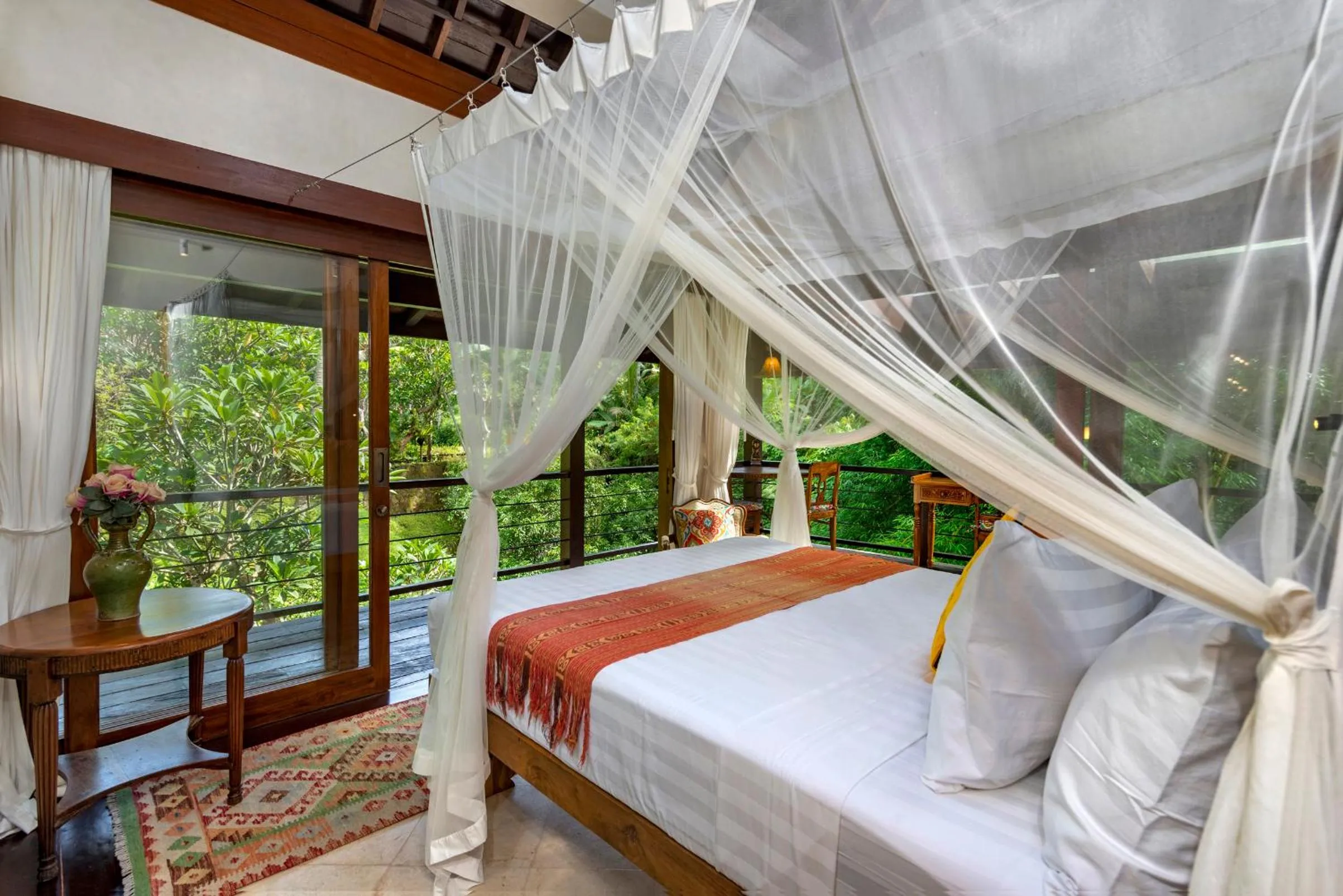 Photo of the whole room, Bed in Lumina Wellness Retreat