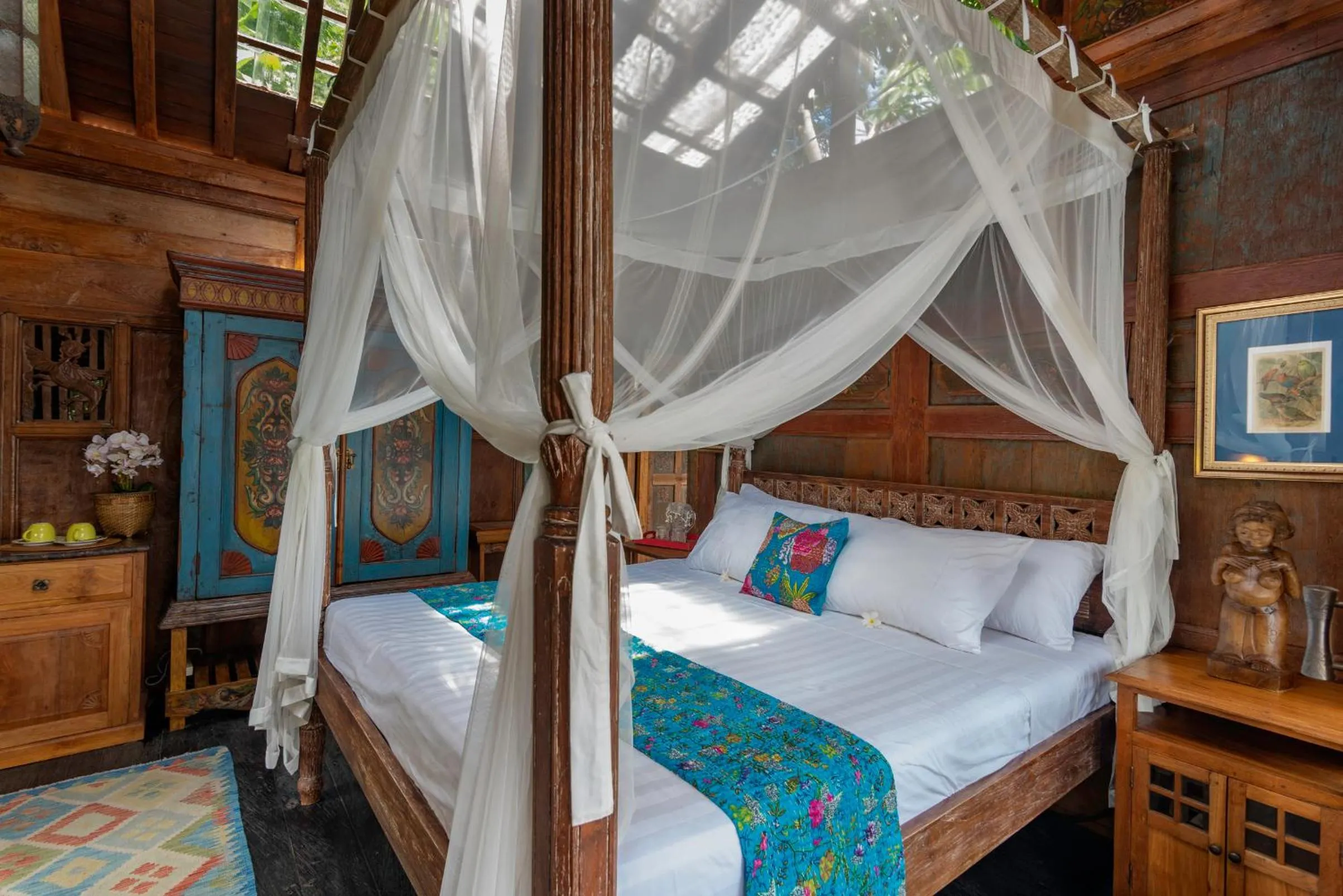 Bed in Lumina Wellness Retreat